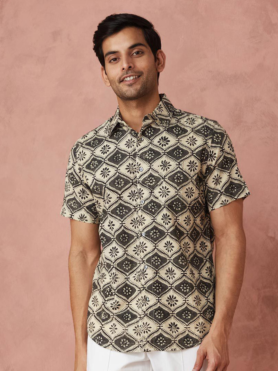 Fabindia Men Spread Collar Floral Printed Cotton Casual Shirt, Beige 
Fabindia Men Spread Collar Floral Printed Cotton Casual Shirt, Beige