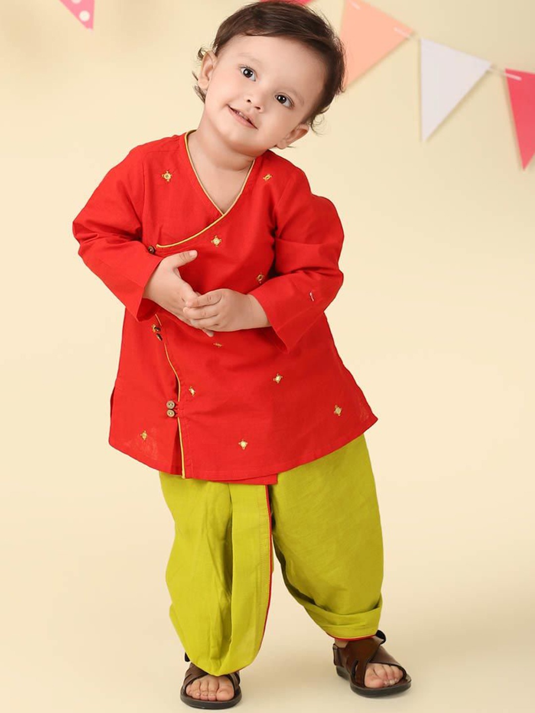 Fabindia Boys Embroidered Regular Mirror Work Pure Cotton A-Line Kurta with Dhoti Pants, Red
Fabindia Boys Embroidered Regular Mirror Work Pure Cotton A-Line Kurta with Dhoti Pants, Red
