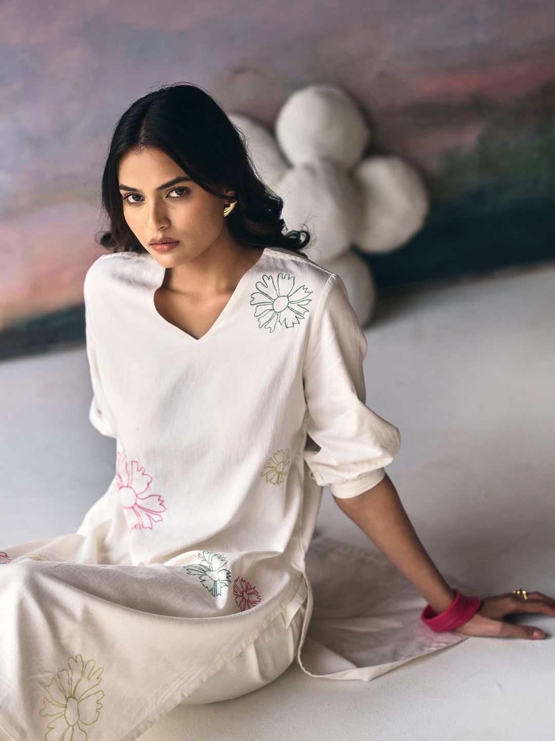 Prakriti Jaipur Floral Embroidered Thread Work V-Neck Straight Kurta With Trouser, Off white
Prakriti Jaipur Floral Embroidered Thread Work V-Neck Straight Kurta With Trouser, Off white