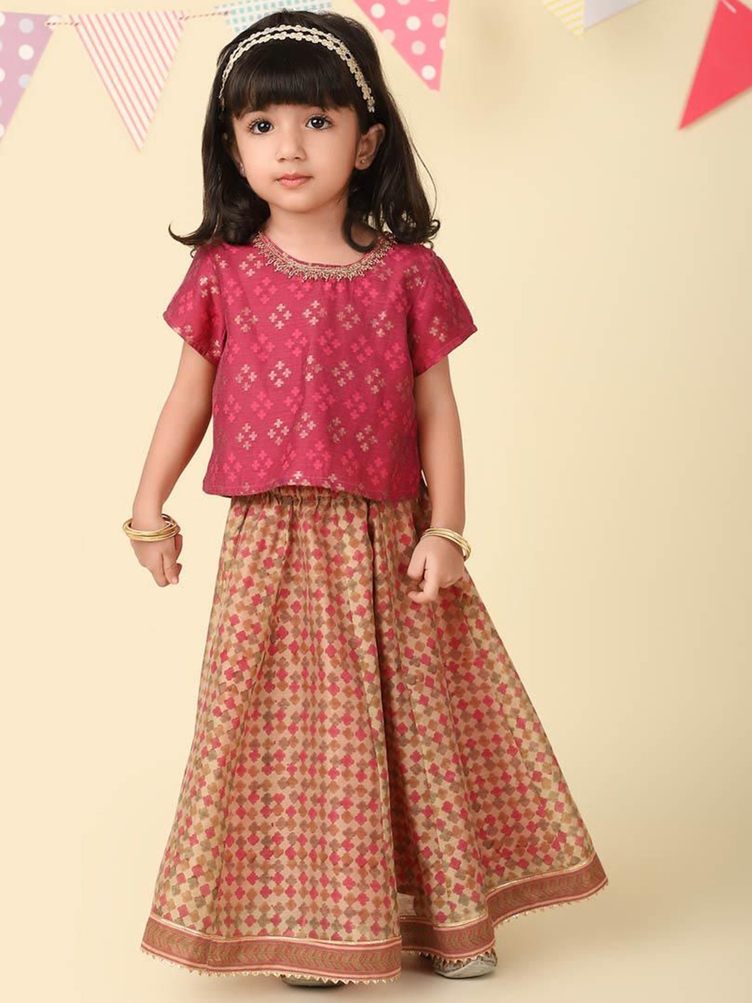 Fabindia Girls Printed Beads and Stones Ready to Wear Cotton Silk Lehenga & Blouse, Beige
Fabindia Girls Printed Beads and Stones Ready to Wear Cotton Silk Lehenga & Blouse, Beige