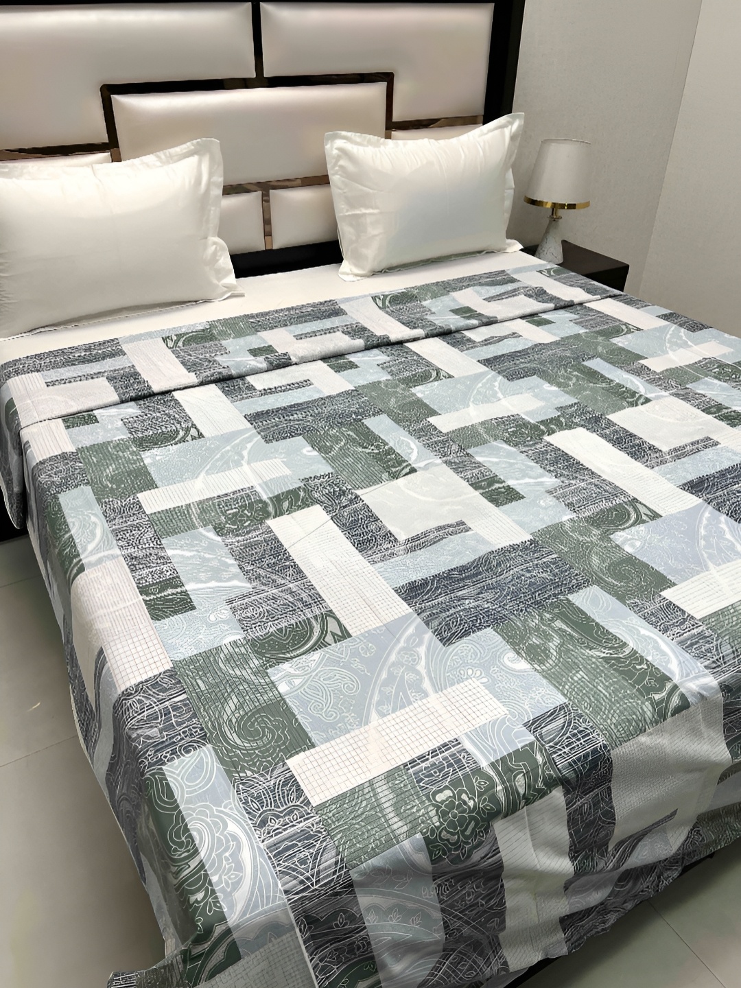 Pure Decor Cotton Double Bed King Size Winter Duvet Cover for Comforter Quilt & Rajai, White
Pure Decor Cotton Double Bed King Size Winter Duvet Cover for Comforter Quilt & Rajai, White
