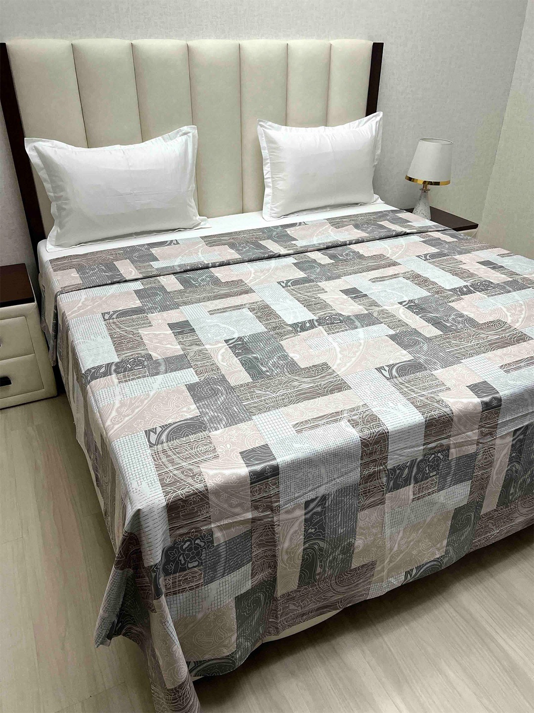 Pure Decor Cotton Double Bed King Size Winter Duvet Cover for Comforter Quilt & Rajai, White
Pure Decor Cotton Double Bed King Size Winter Duvet Cover for Comforter Quilt & Rajai, White