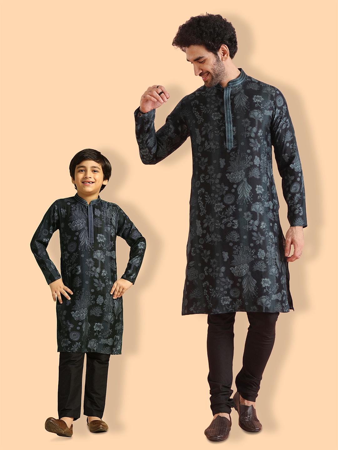 KISAH Floral Printed Mandarin Collar Thread Work Straight Kurta with Churidar, Black
KISAH Floral Printed Mandarin Collar Thread Work Straight Kurta with Churidar, Black