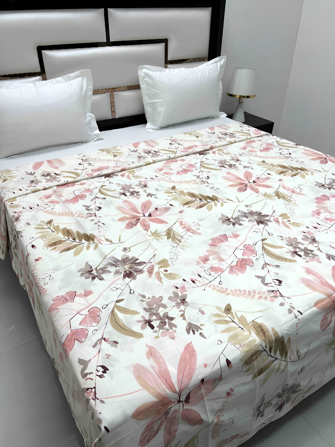 Pure Decor Batik Guru Pink Printed Cotton 350 TC Super King Size Duvet Cover with Zipper
Pure Decor Batik Guru Pink Printed Cotton 350 TC Super King Size Duvet Cover with Zipper