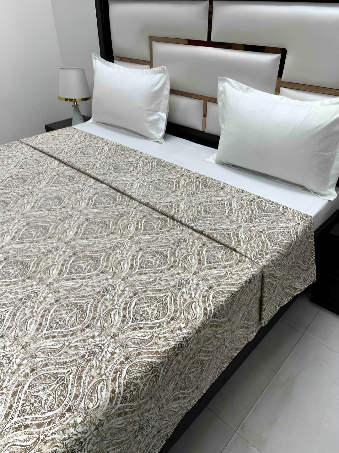 Pure Decor Cotton Double Bed King Size Winter Duvet Cover for Comforter Quilt & Rajai, Grey
Pure Decor Cotton Double Bed King Size Winter Duvet Cover for Comforter Quilt & Rajai, Grey