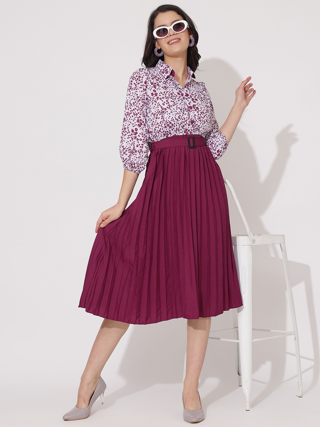 Raiyani Enterprise Crepe Abstract Printed Shirt Collar Fit & Flare Dress Comes with a belt, Magenta
Raiyani Enterprise Crepe Abstract Printed Shirt Collar Fit & Flare Dress Comes with a belt, Magenta