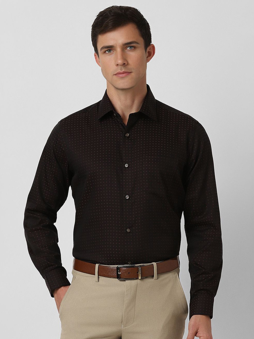 Van Heusen Men Spread Collar Micro Ditsy Printed Cotton Formal Shirt, Brown
Van Heusen Men Spread Collar Micro Ditsy Printed Cotton Formal Shirt, Brown