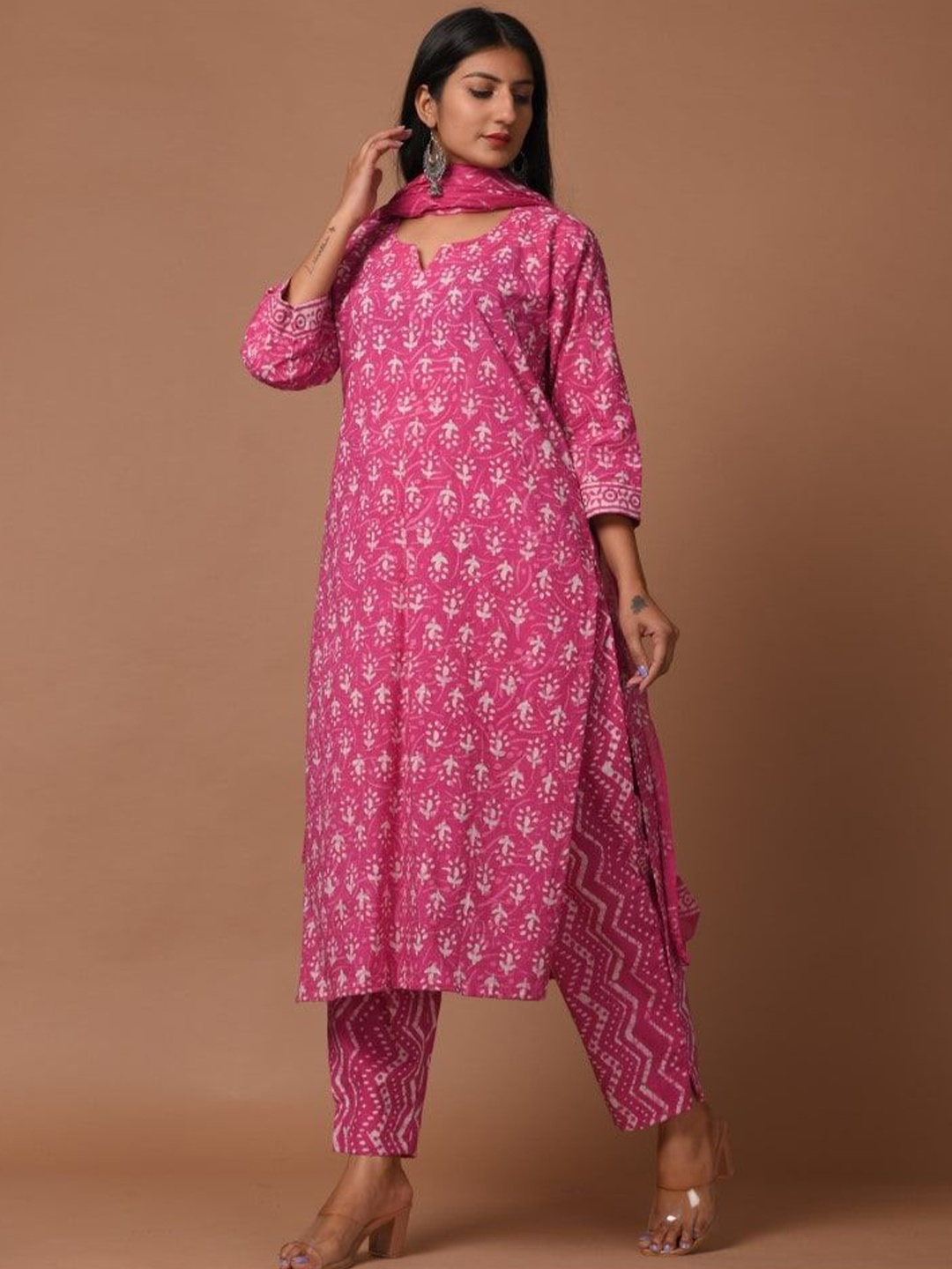 DIMPLE DESIGN STUDIO Floral Printed Pure Cotton Straight Kurta With Trousers & Dupatta, Pink
DIMPLE DESIGN STUDIO Floral Printed Pure Cotton Straight Kurta With Trousers & Dupatta, Pink