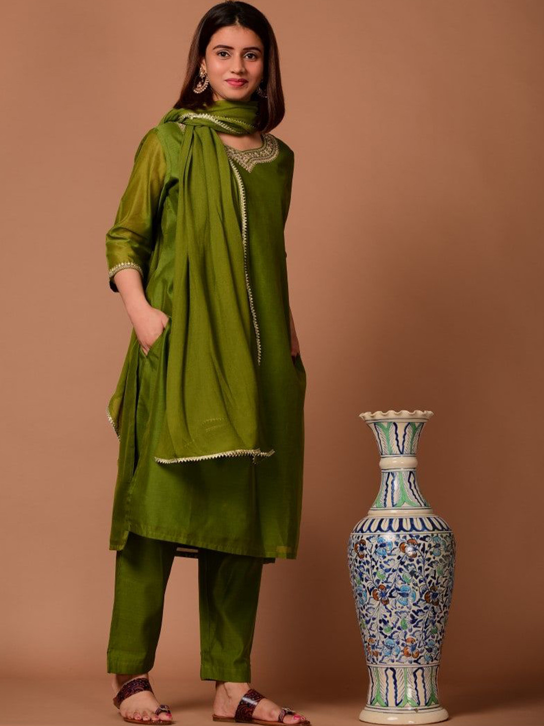 DIMPLE DESIGN STUDIO Floral Embroidered Chanderi Cotton Kurta With Trousers & Dupatta, Olive
DIMPLE DESIGN STUDIO Floral Embroidered Chanderi Cotton Kurta With Trousers & Dupatta, Olive