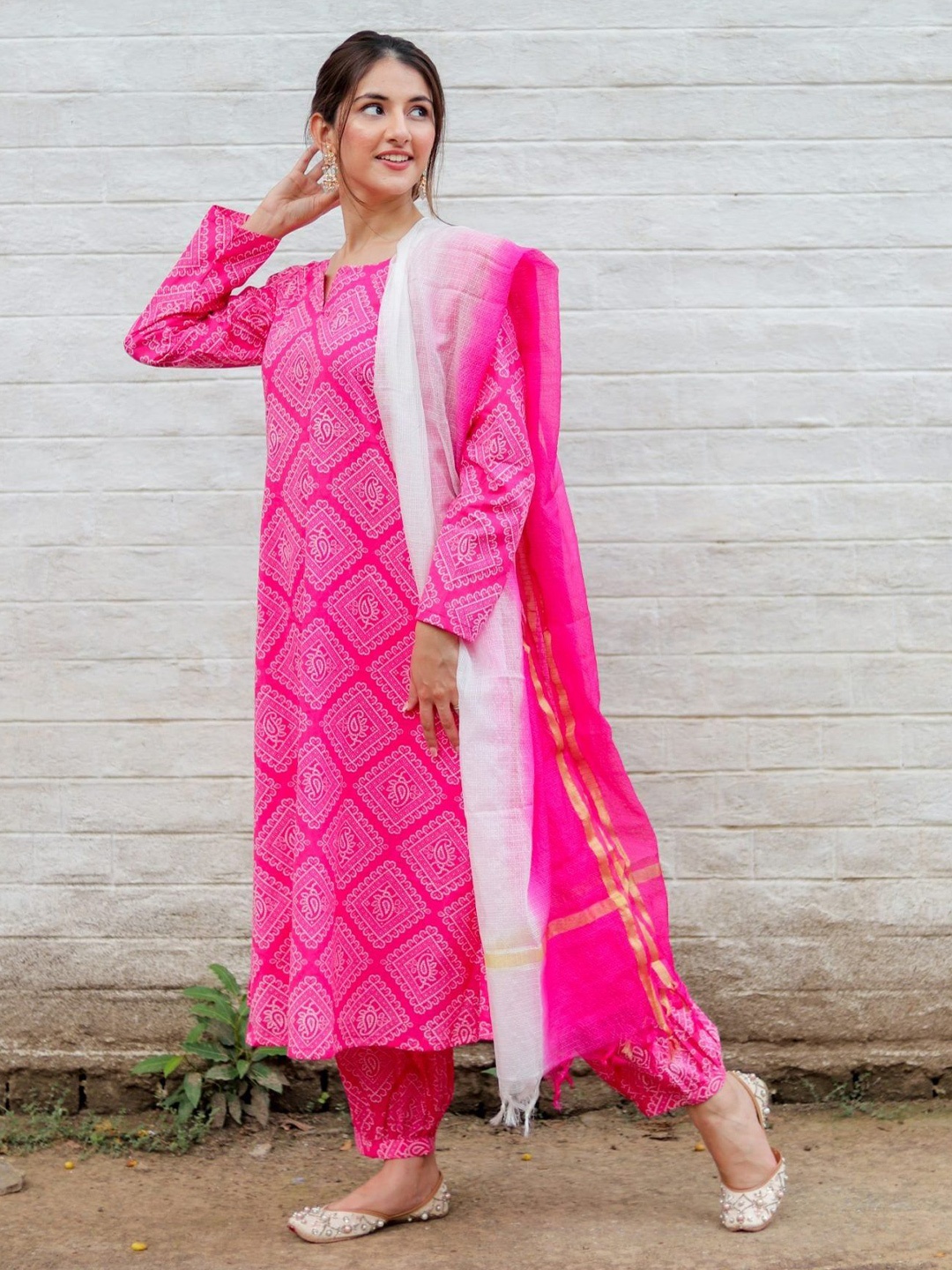 DIMPLE DESIGN STUDIO Bandhani Printed Pure Cotton Straight Kurta Dhoti Pants & Dupatta, Pink
DIMPLE DESIGN STUDIO Bandhani Printed Pure Cotton Straight Kurta Dhoti Pants & Dupatta, Pink