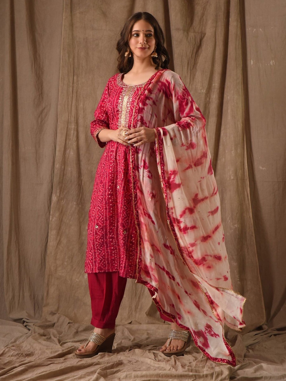 DIMPLE DESIGN STUDIO Bandhani Printed Sequinned Pure Cotton Kurta With Salwar & Dupatta, Red
DIMPLE DESIGN STUDIO Bandhani Printed Sequinned Pure Cotton Kurta With Salwar & Dupatta, Red