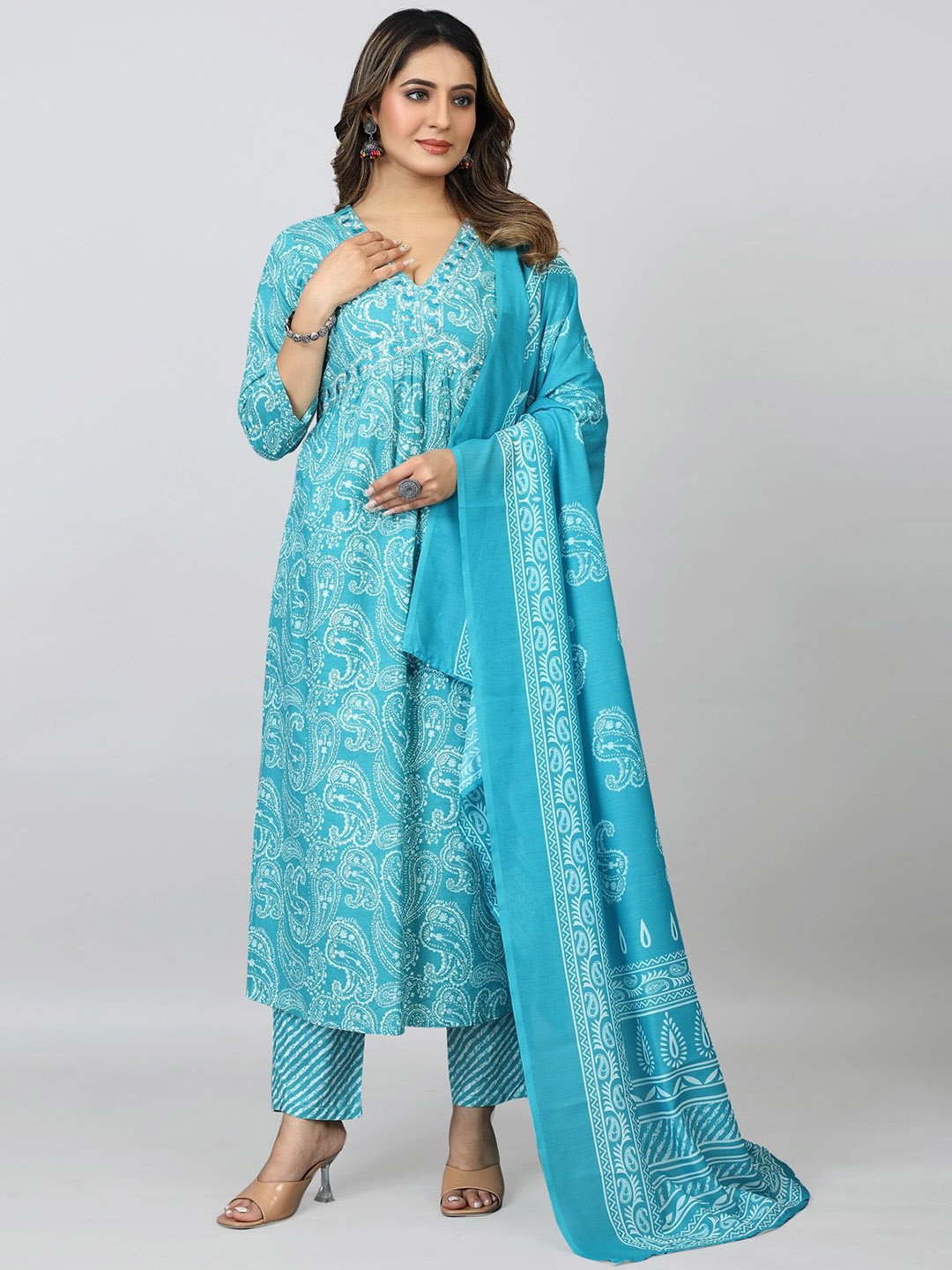 SARRAS Paisley Printed Empire Pure Cotton A-Line Kurta With Trousers & Dupatta, Blue
SARRAS Paisley Printed Empire Pure Cotton A-Line Kurta With Trousers & Dupatta, Blue