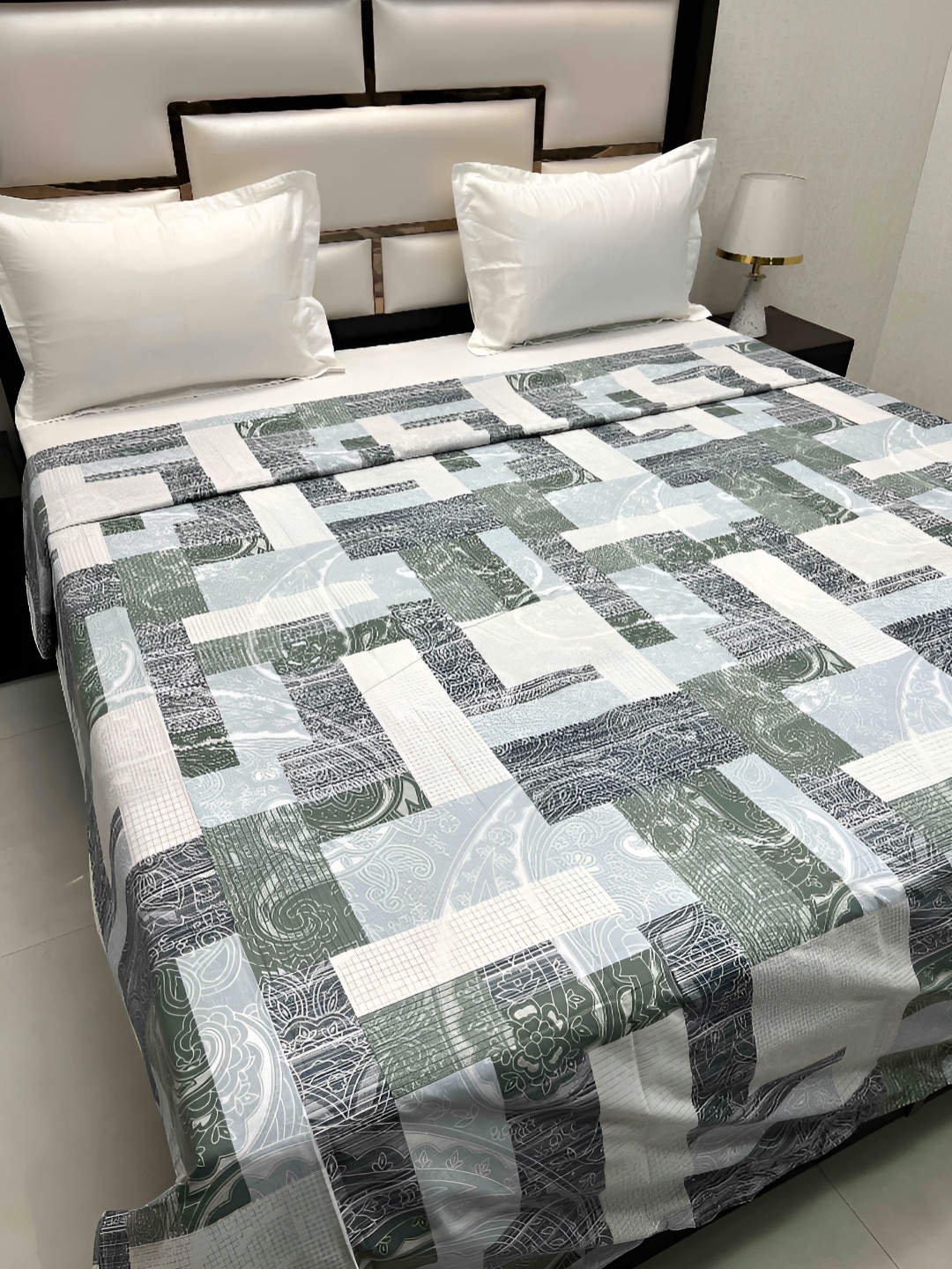 Pure Decor Cotton Double Bed King Size Winter Duvet Cover for Comforter Quilt & Rajai, Grey
Pure Decor Cotton Double Bed King Size Winter Duvet Cover for Comforter Quilt & Rajai, Grey