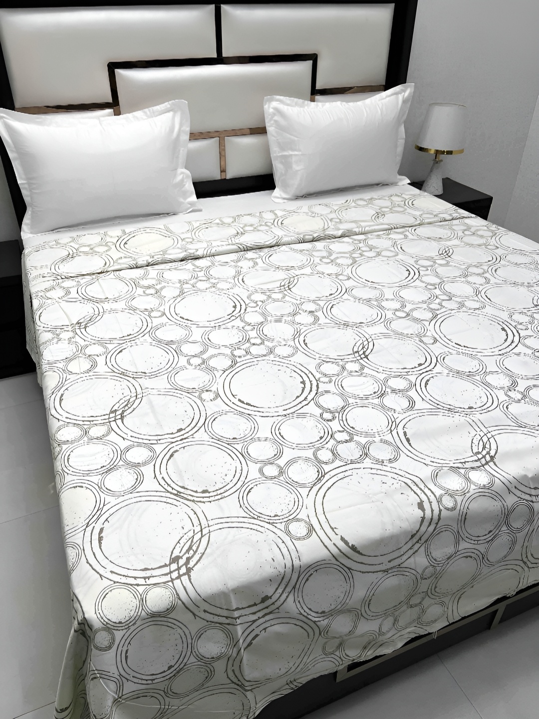 Pure Decor Cotton Double Bed King Size Winter Duvet Cover for Comforter Quilt & Rajai, Beige
Pure Decor Cotton Double Bed King Size Winter Duvet Cover for Comforter Quilt & Rajai, Beige