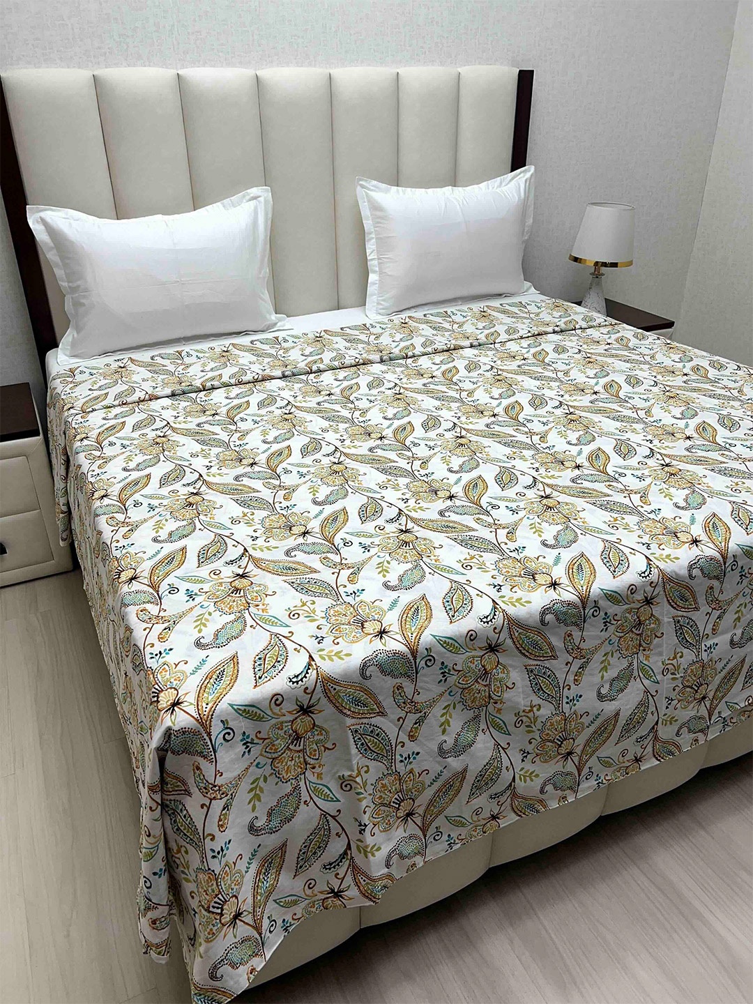 Pure Decor Cotton Double Bed King Size Winter Duvet Cover for Comforter Quilt & Rajai, White
Pure Decor Cotton Double Bed King Size Winter Duvet Cover for Comforter Quilt & Rajai, White