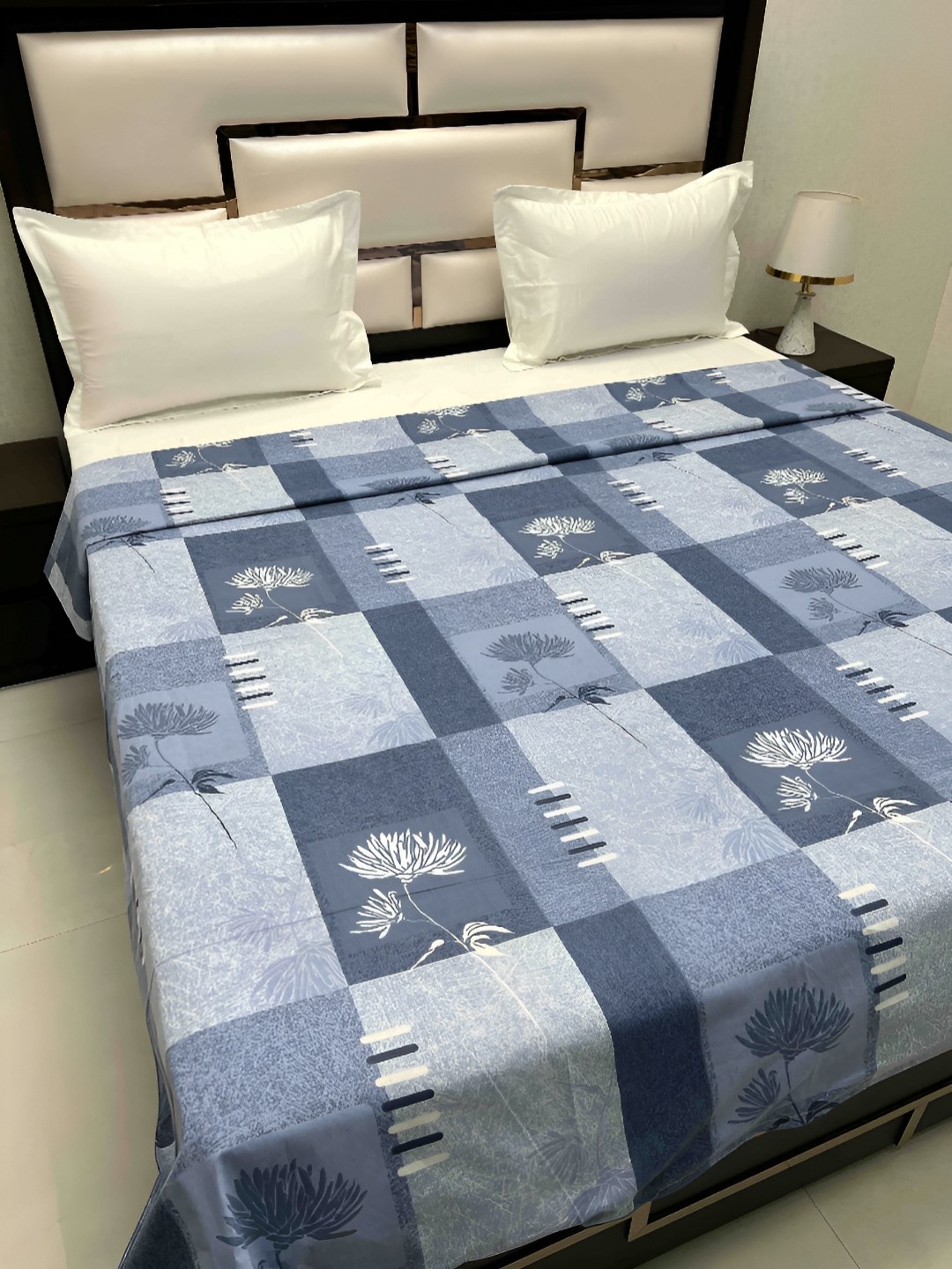 Pure Decor Cotton Double Bed King Size Winter Duvet Cover for Comforter Quilt & Rajai, Blue
Pure Decor Cotton Double Bed King Size Winter Duvet Cover for Comforter Quilt & Rajai, Blue