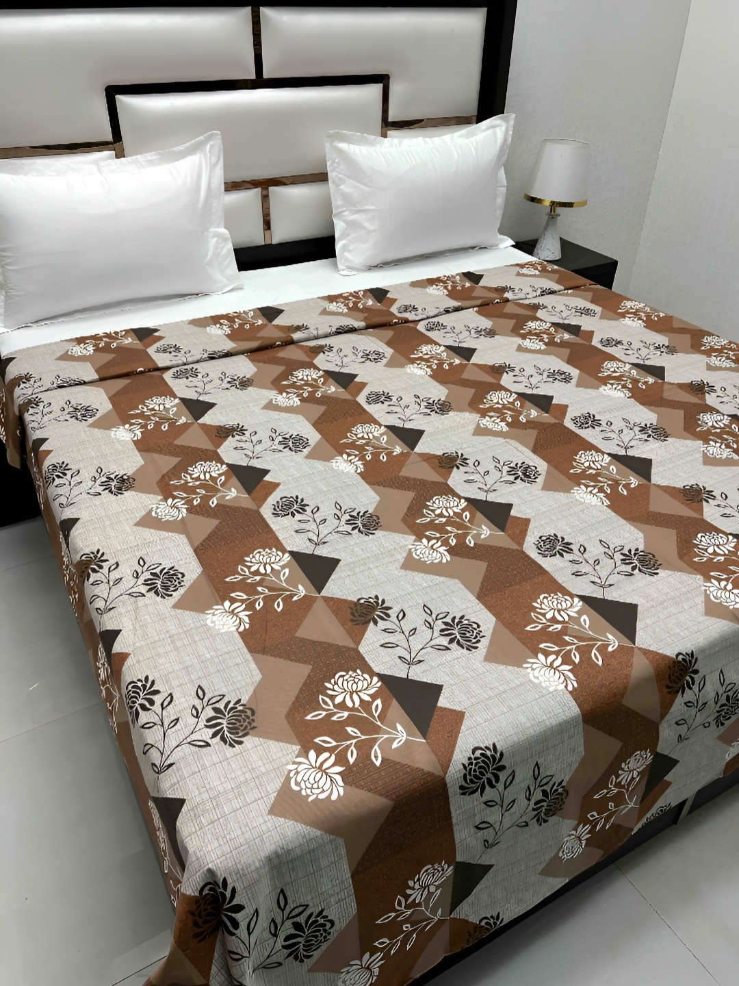 Pure Decor Cotton Double Bed King Size Winter Duvet Cover for Comforter Quilt & Rajai, Brown
Pure Decor Cotton Double Bed King Size Winter Duvet Cover for Comforter Quilt & Rajai, Brown