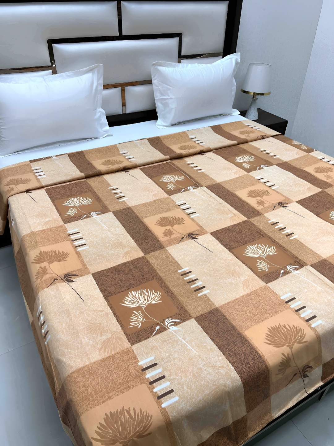 Pure Decor Cotton Double Bed King Size Winter Duvet Cover for Comforter Quilt & Rajai, Brown
Pure Decor Cotton Double Bed King Size Winter Duvet Cover for Comforter Quilt & Rajai, Brown