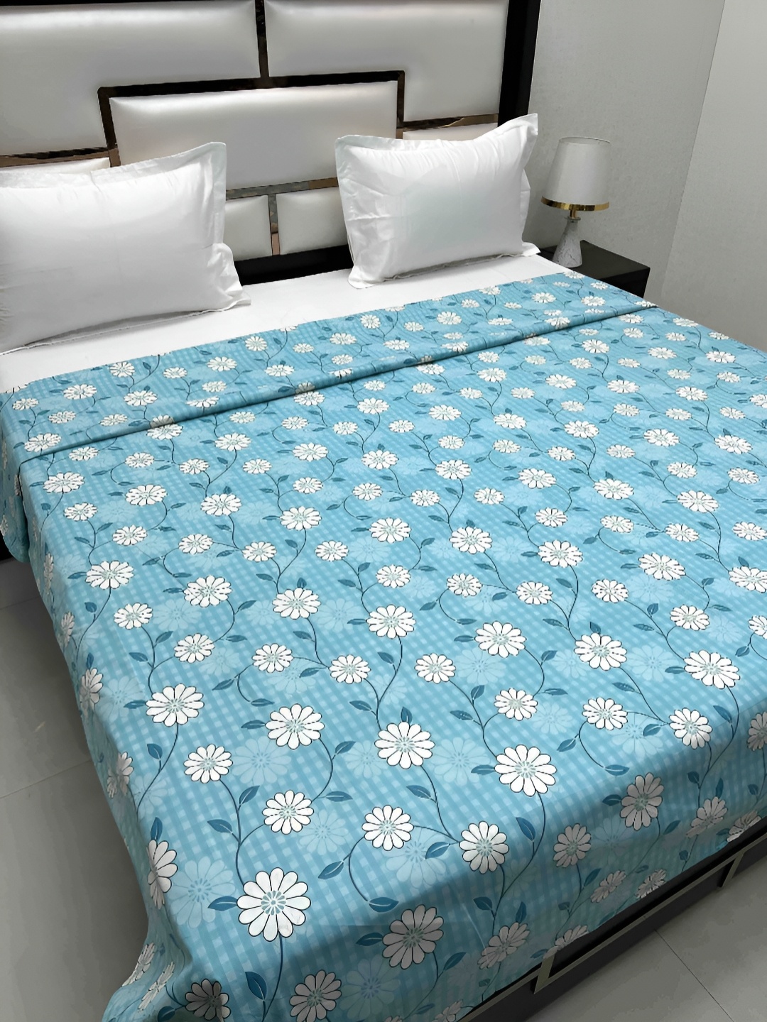 Pure Decor Cotton Double Bed King Size Winter Duvet Cover for Comforter Quilt & Rajai, Blue
Pure Decor Cotton Double Bed King Size Winter Duvet Cover for Comforter Quilt & Rajai, Blue