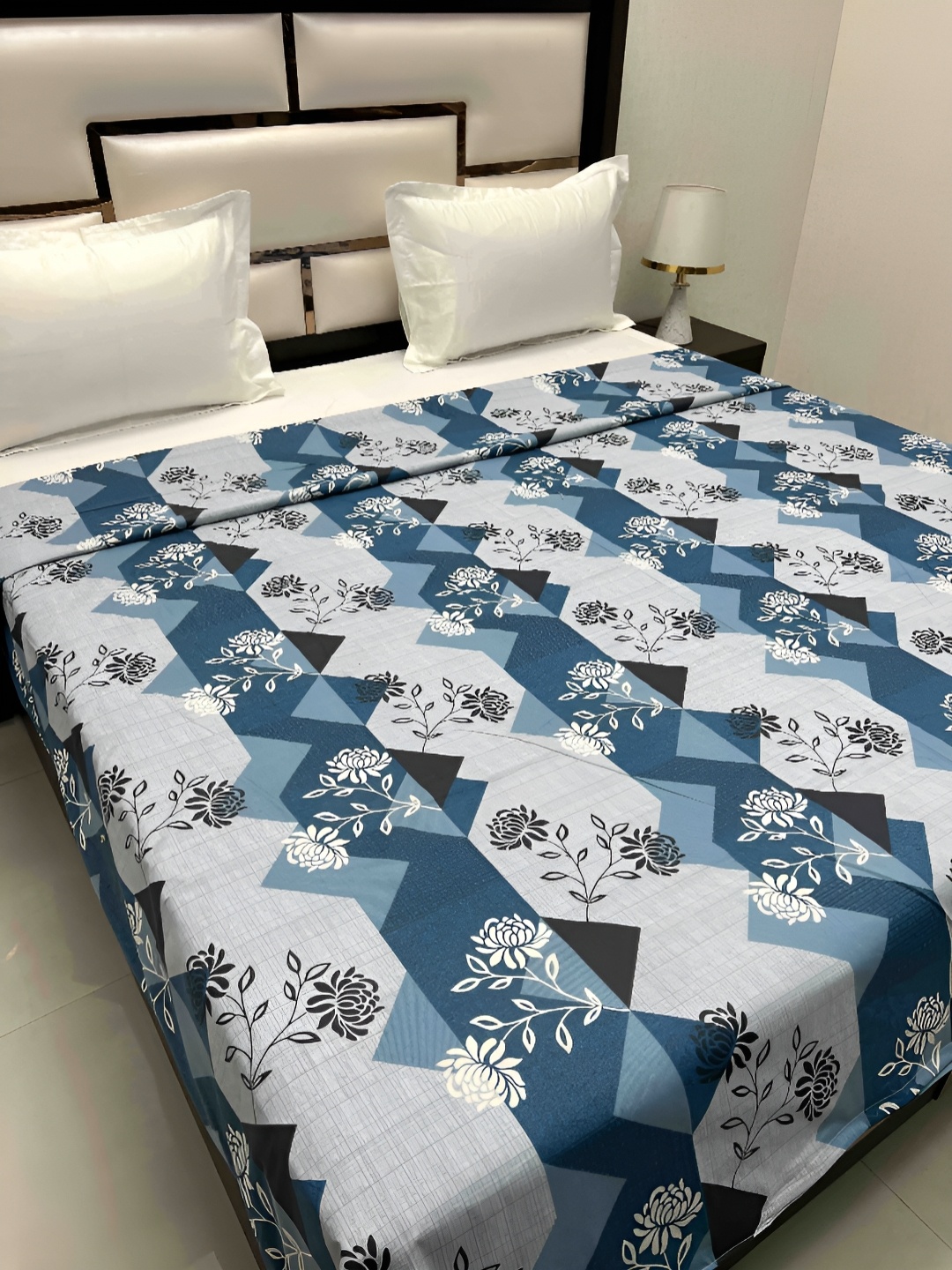 Pure Decor Cotton Double Bed King Size Winter Duvet Cover for Comforter Quilt & Rajai, Blue
Pure Decor Cotton Double Bed King Size Winter Duvet Cover for Comforter Quilt & Rajai, Blue