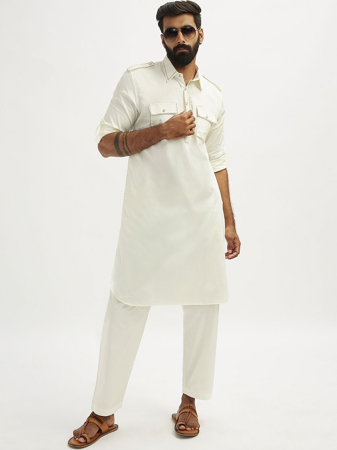 VASTRAMAY Shirt Collar Long Sleeves Pathani Satin Straight Kurta with Trousers, White
VASTRAMAY Shirt Collar Long Sleeves Pathani Satin Straight Kurta with Trousers, White