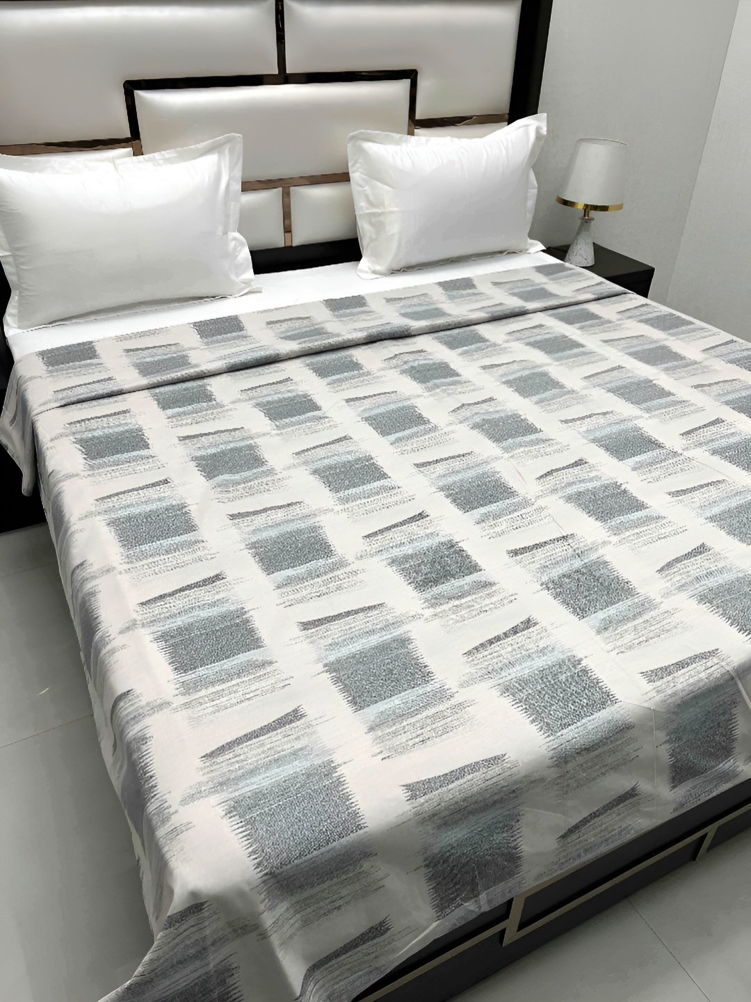 Pure Decor Cotton Double Bed King Size Winter Duvet Cover for Comforter Quilt & Rajai, Grey
Pure Decor Cotton Double Bed King Size Winter Duvet Cover for Comforter Quilt & Rajai, Grey
