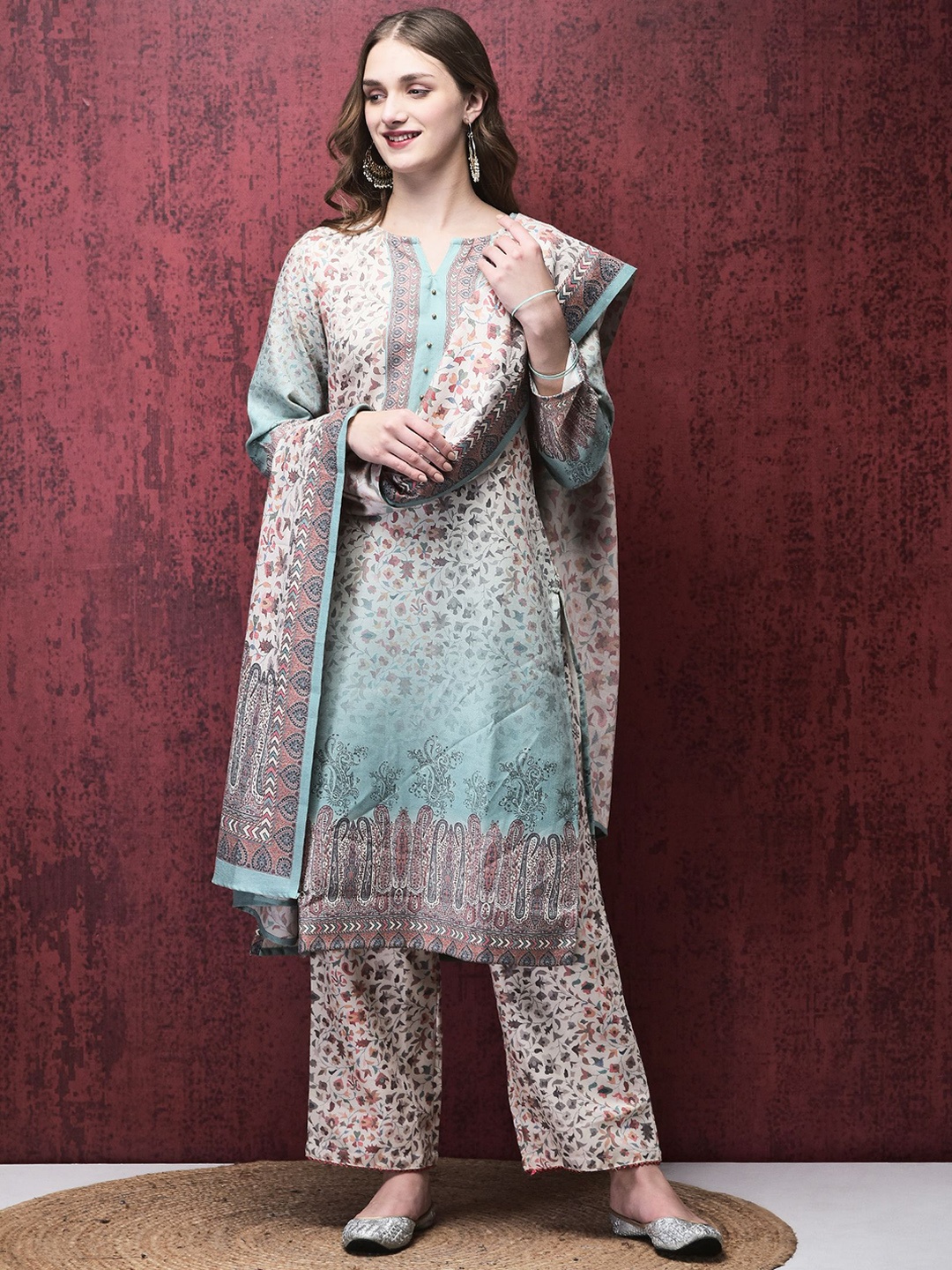 Shree Floral Printed Round Neck Regular Straight Kurta With Palazzo With Dupatta, Off white
Shree Floral Printed Round Neck Regular Straight Kurta With Palazzo With Dupatta, Off white
