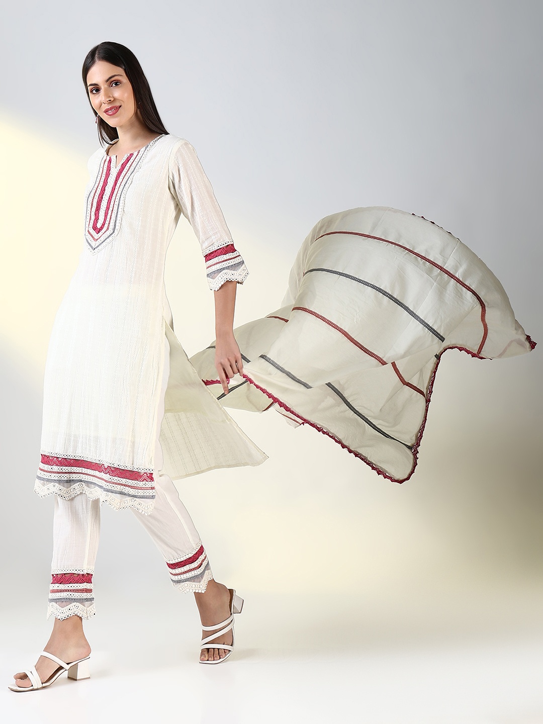 SHOWOFF Embroidered Yoke Design Mirror Work Straight Kurta With Trousers & Dupatta, Off white
SHOWOFF Embroidered Yoke Design Mirror Work Straight Kurta With Trousers & Dupatta, Off white