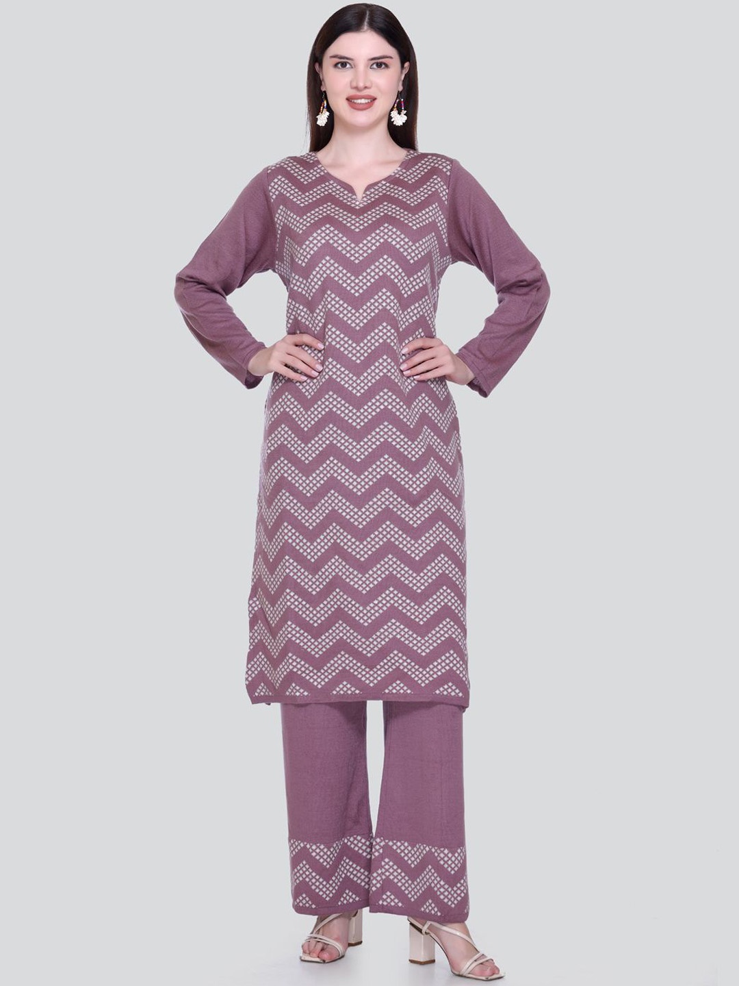 Numalo Chevron Woven Design Round Neck Long Sleeves Regular Kurta With Palazzo, Mauve
Numalo Chevron Woven Design Round Neck Long Sleeves Regular Kurta With Palazzo, Mauve
