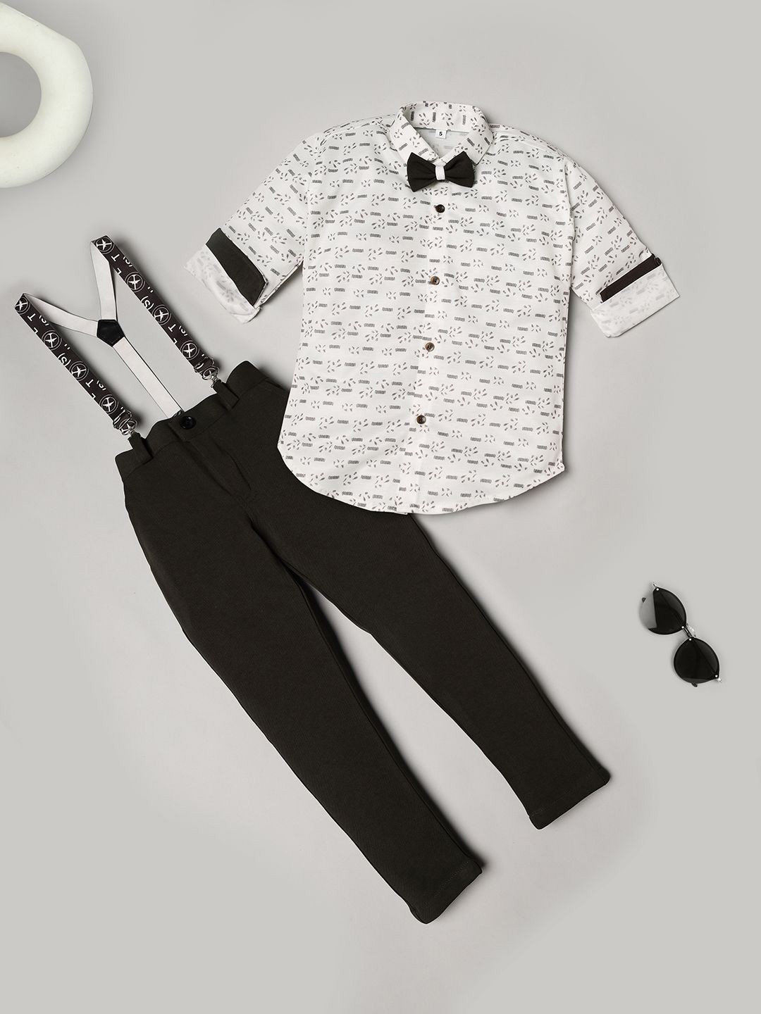 Ridokidz Boys Printed Shirt Collar Long Sleeves Shirt With Trouser With Suspender, White
Ridokidz Boys Printed Shirt Collar Long Sleeves Shirt With Trouser With Suspender, White