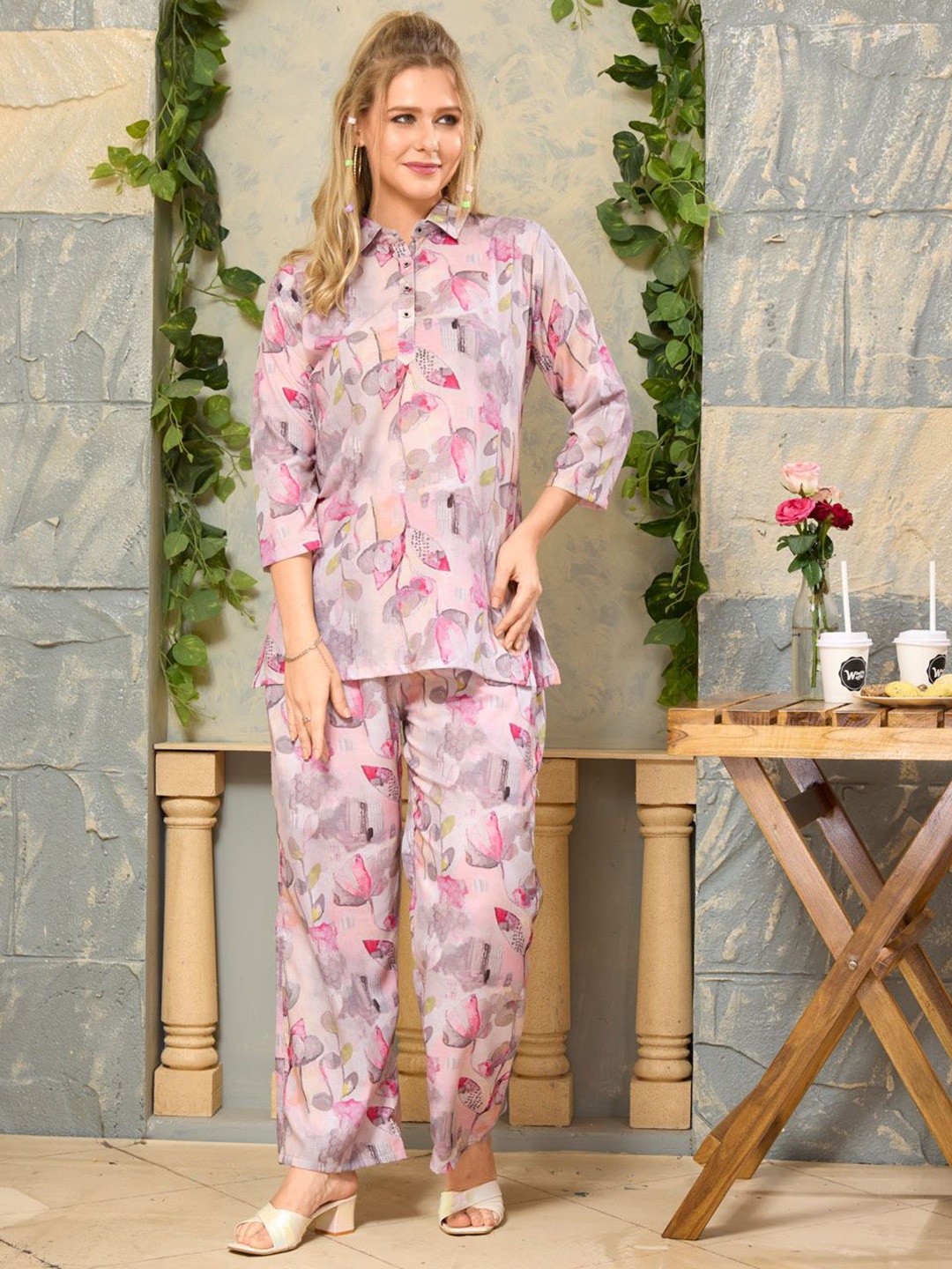 NIGHT FLOSS Printed Shirt Collar Three-Quarter Sleeves Pure Cotton Top With Palazzo, Pink
NIGHT FLOSS Printed Shirt Collar Three-Quarter Sleeves Pure Cotton Top With Palazzo, Pink