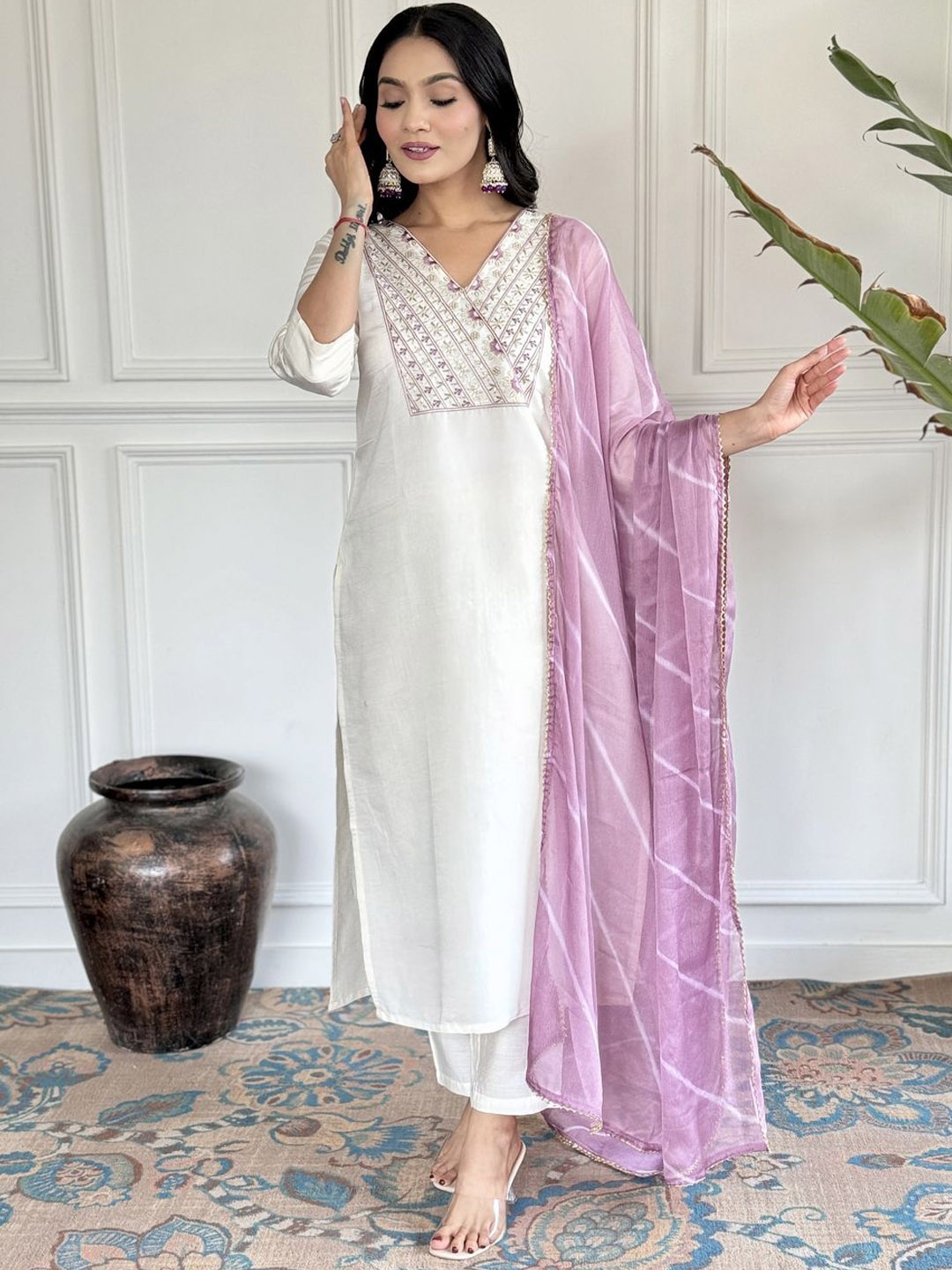 SHIJILA Floral Yoke Design Gotta Patti Straight Kurta With Trousers & Dupatta, White
SHIJILA Floral Yoke Design Gotta Patti Straight Kurta With Trousers & Dupatta, White