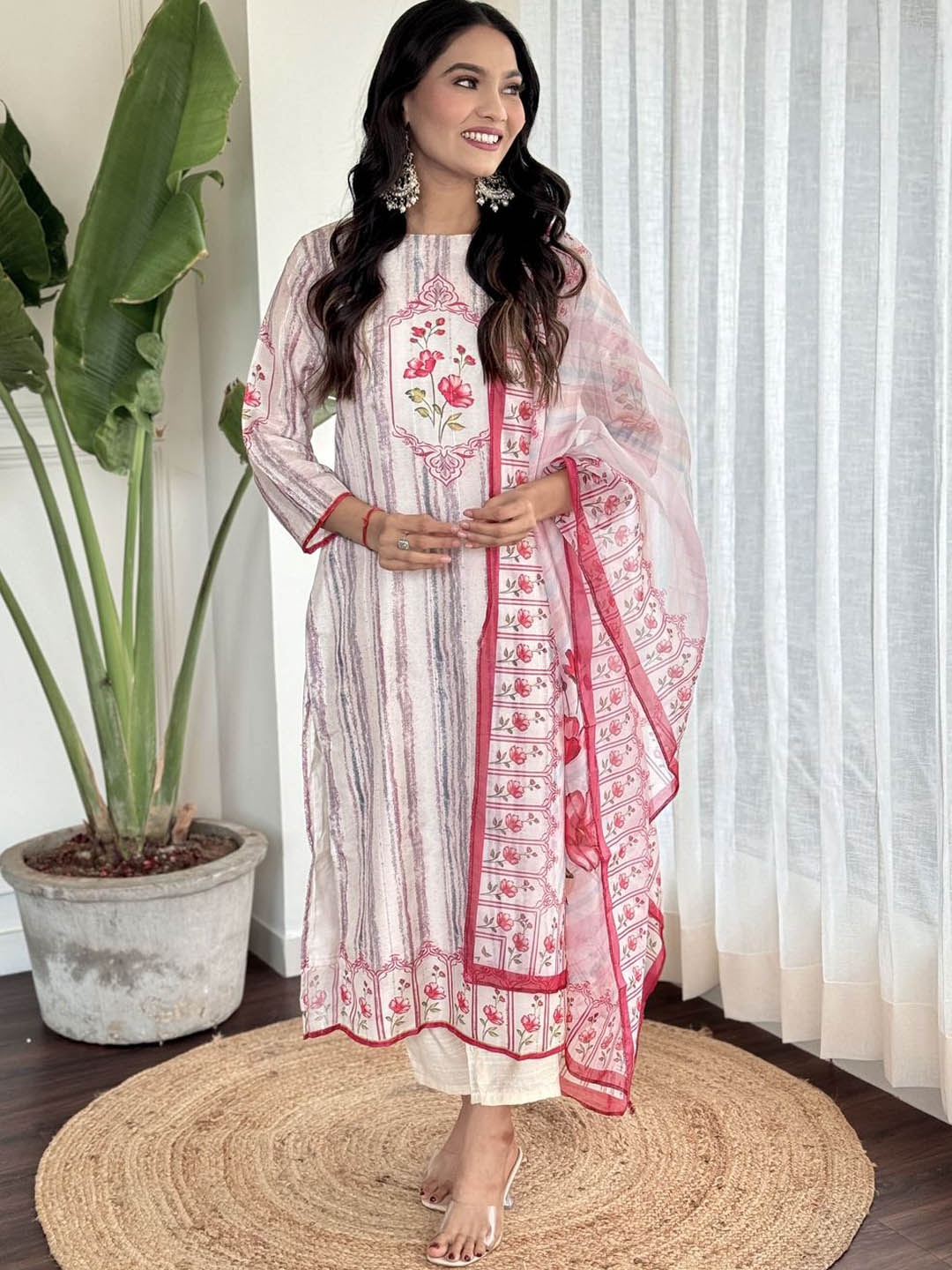 SHIJILA Floral Printed Pure Cotton Kurta with Trousers & Dupatta, White
SHIJILA Floral Printed Pure Cotton Kurta with Trousers & Dupatta, White