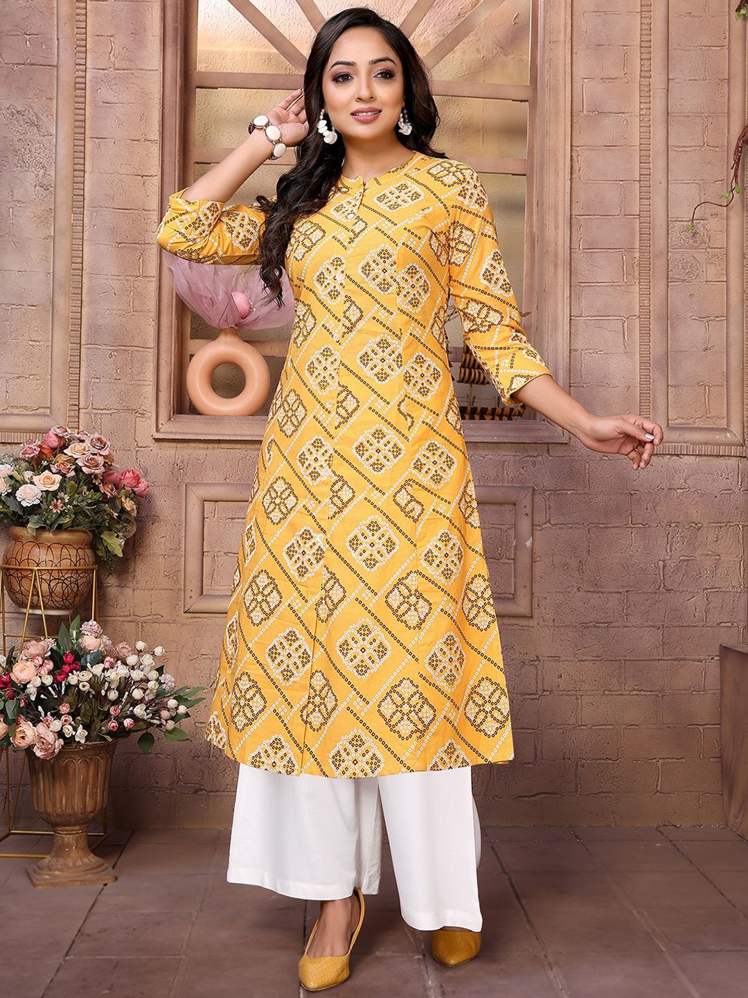 Rangita Bandhani Printed Mandarin Collar Roll Up Sleeves A-Line Cotton Kurta, Yellow
Rangita Bandhani Printed Mandarin Collar Roll Up Sleeves A-Line Cotton Kurta, Yellow