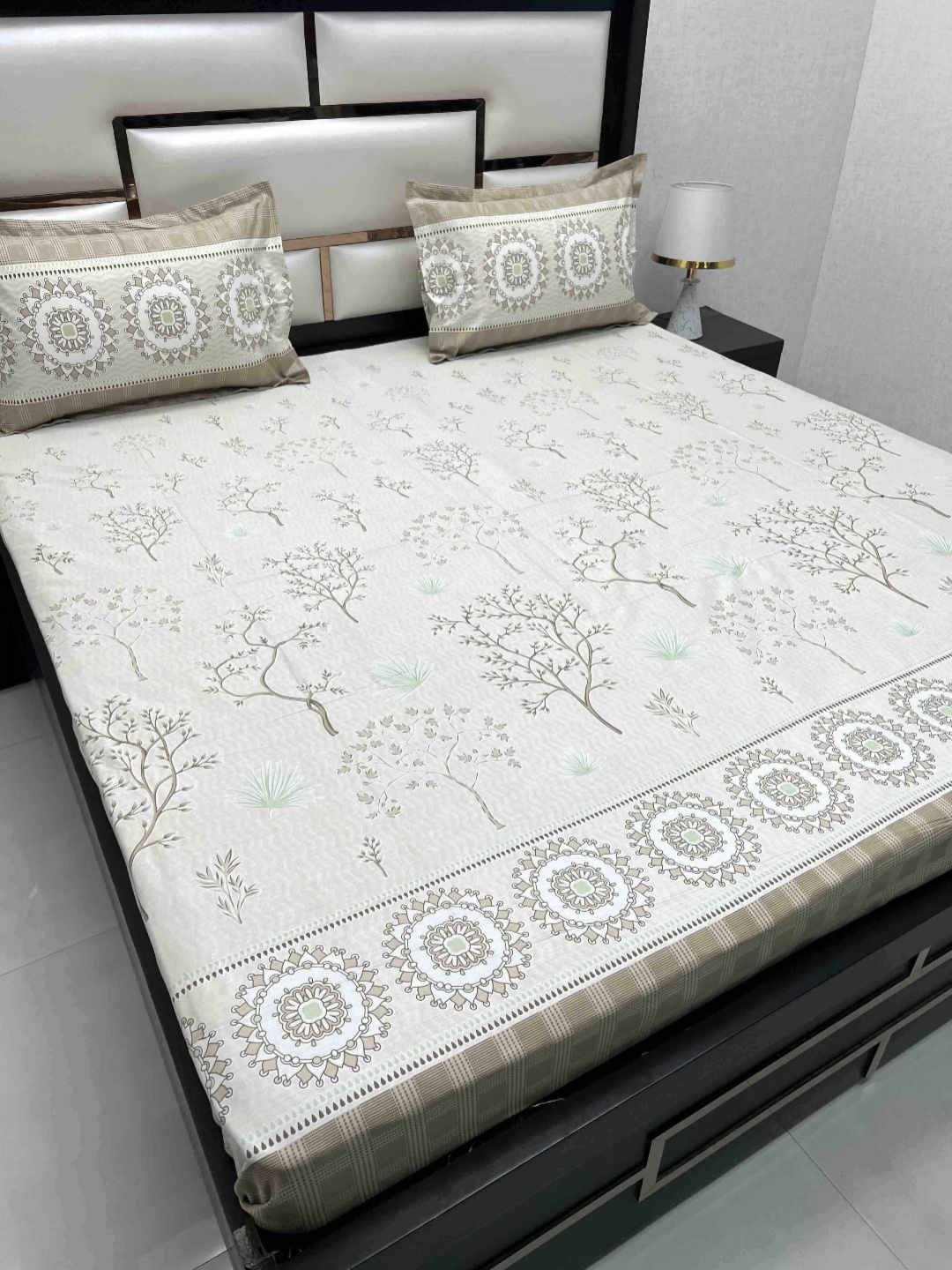 Pure Decor Cotton King Size Double Bed Bedsheet With 2 Pillow Covers 2.74m X 2.74m, Brown
Pure Decor Cotton King Size Double Bed Bedsheet With 2 Pillow Covers 2.74m X 2.74m, Brown