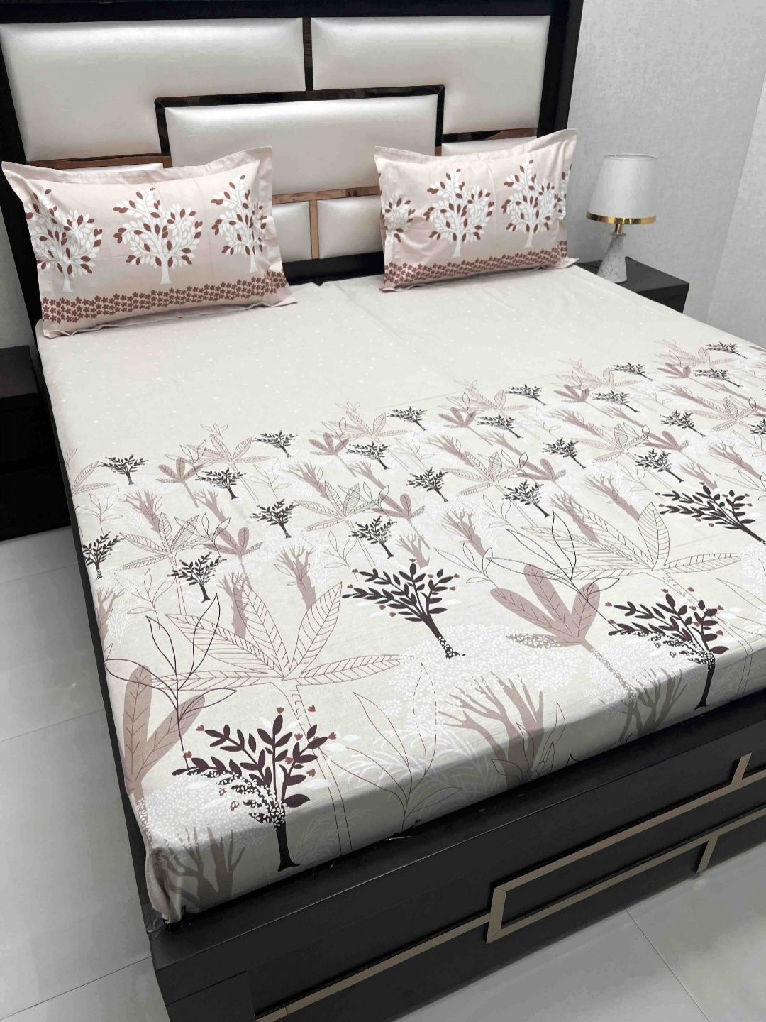 Pure Decor Cotton King Size Double Bed Bedsheet With 2 Pillow Covers 2.74m X 2.74m, Brown
Pure Decor Cotton King Size Double Bed Bedsheet With 2 Pillow Covers 2.74m X 2.74m, Brown