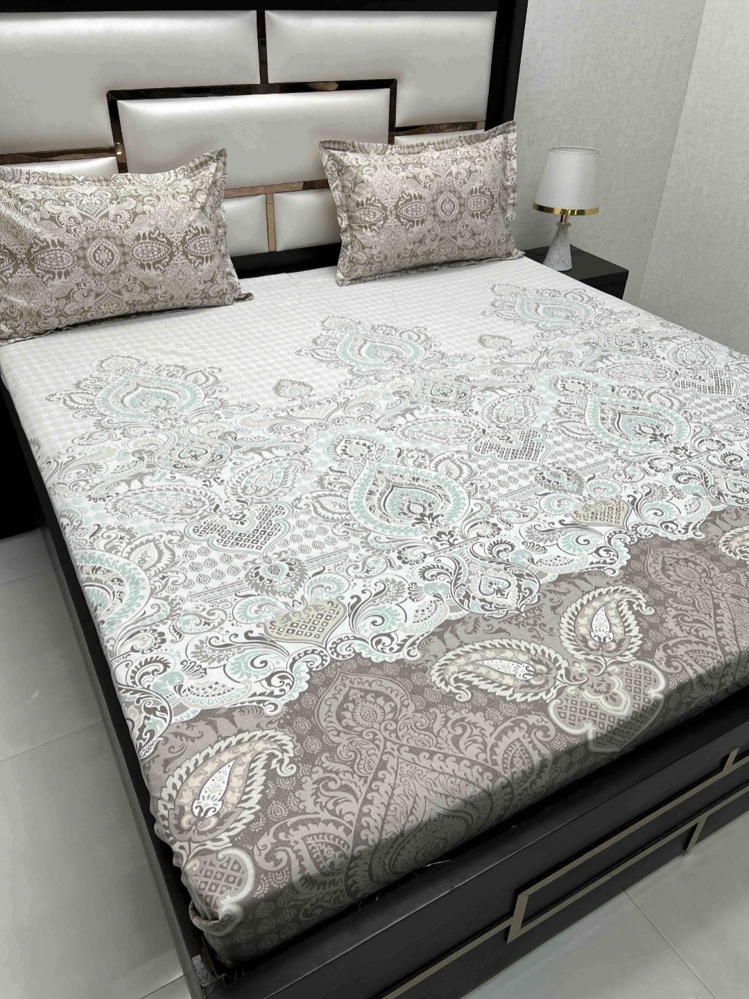 Pure Decor Cotton King Size Double Bed Bedsheet With 2 Pillow Covers 2.74m X 2.74m, Brown
Pure Decor Cotton King Size Double Bed Bedsheet With 2 Pillow Covers 2.74m X 2.74m, Brown
