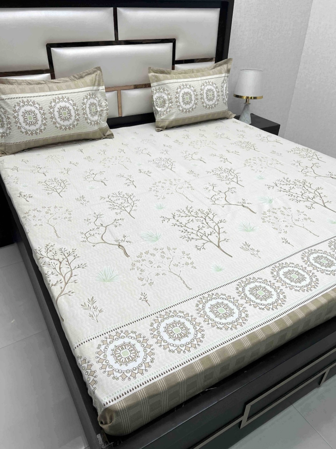 Pure Decor Cotton King Size Double Bed Bedsheet With 2 Pillow Covers 2.74m X 2.74m, Brown
Pure Decor Cotton King Size Double Bed Bedsheet With 2 Pillow Covers 2.74m X 2.74m, Brown