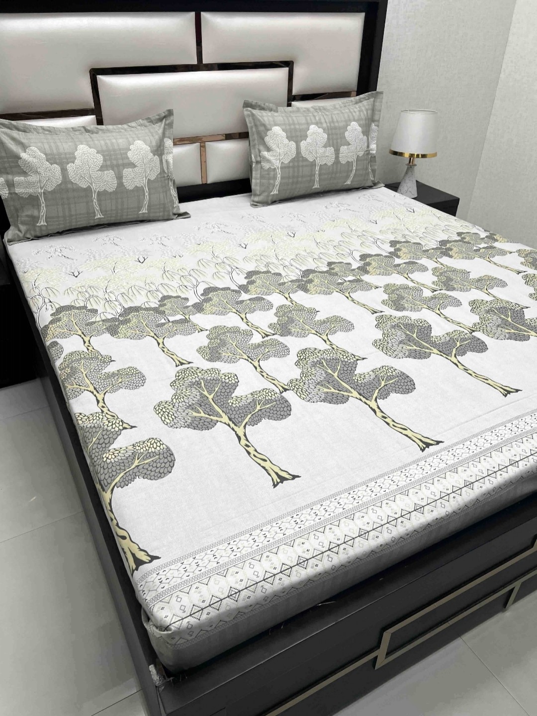 Pure Decor Cotton King Size Double Bed Bedsheet With 2 Pillow Covers 2.74m X 2.74m, Grey
Pure Decor Cotton King Size Double Bed Bedsheet With 2 Pillow Covers 2.74m X 2.74m, Grey