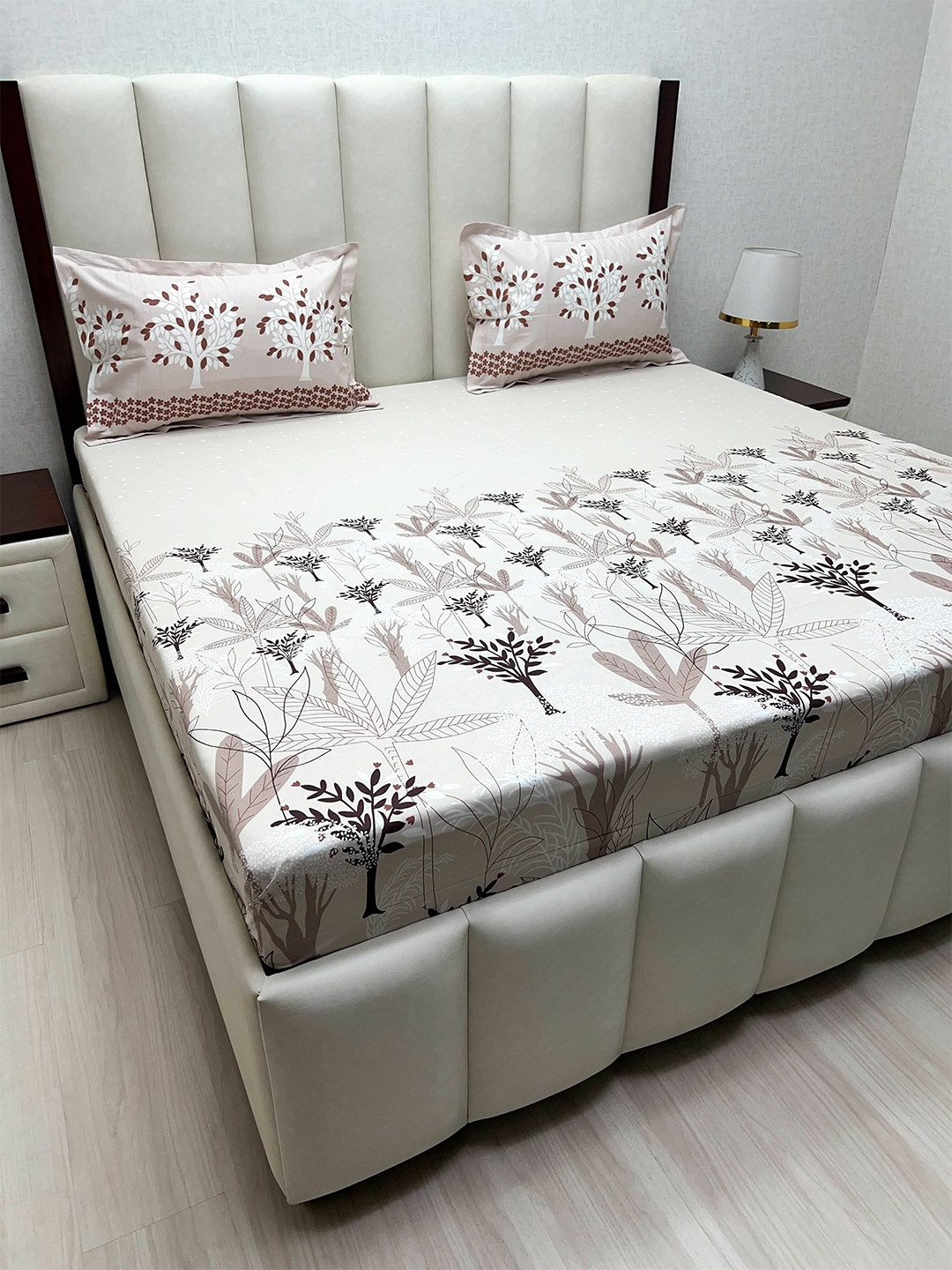 Pure Decor Cotton King Size Double Bed Bedsheet With 2 Pillow Covers 2.74m X 2.74m, Brown
Pure Decor Cotton King Size Double Bed Bedsheet With 2 Pillow Covers 2.74m X 2.74m, Brown