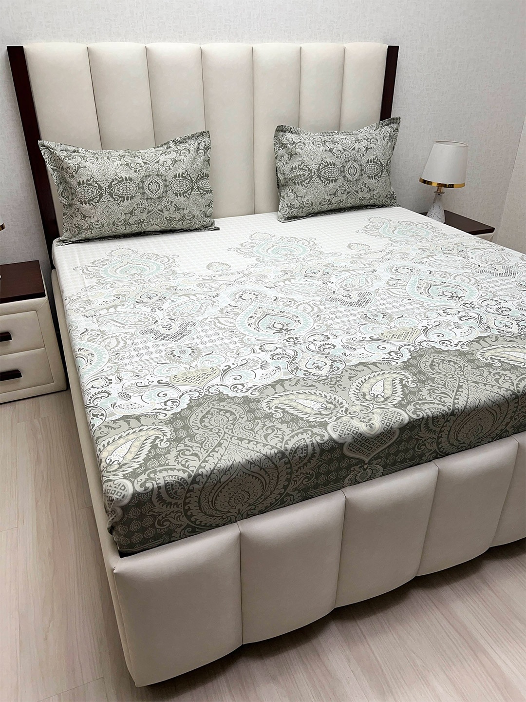 Pure Decor Cotton King Size Double Bed Bedsheet With 2 Pillow Covers 2.74m X 2.74m, Grey
Pure Decor Cotton King Size Double Bed Bedsheet With 2 Pillow Covers 2.74m X 2.74m, Grey