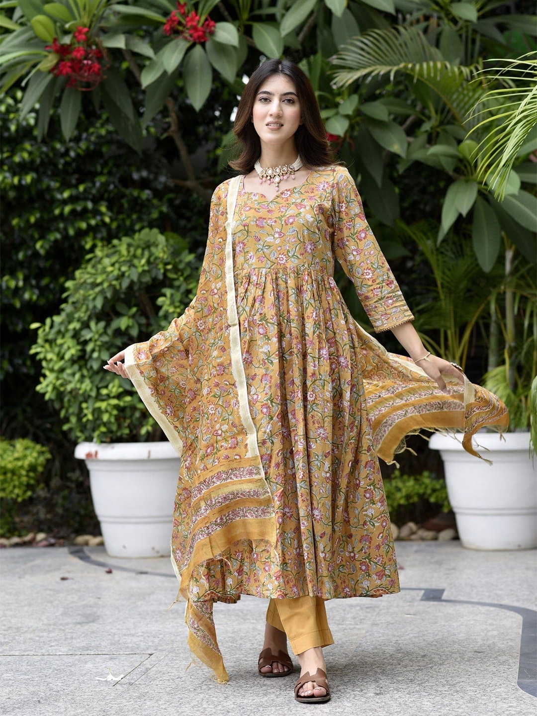 DIMPLE DESIGN STUDIO Floral Printed Pure Cotton Anarkali Kurta with Pyjamas & Dupatta, Yellow
DIMPLE DESIGN STUDIO Floral Printed Pure Cotton Anarkali Kurta with Pyjamas & Dupatta, Yellow