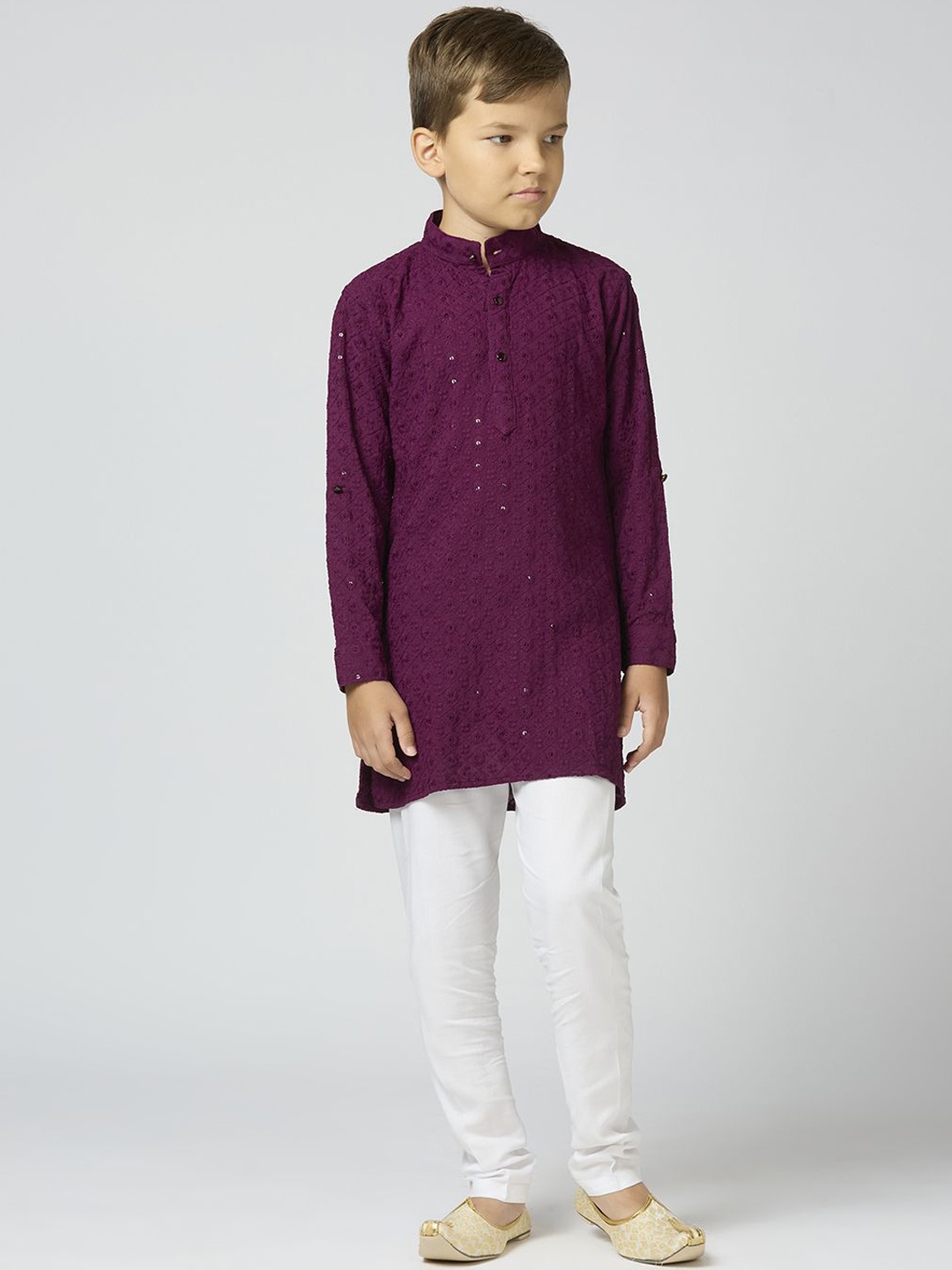 Sangria Boys Geometric Embroidered Band Collar Regular Sequinned Straight Kurta With Trouser, Purple
Sangria Boys Geometric Embroidered Band Collar Regular Sequinned Straight Kurta With Trouser, Purple