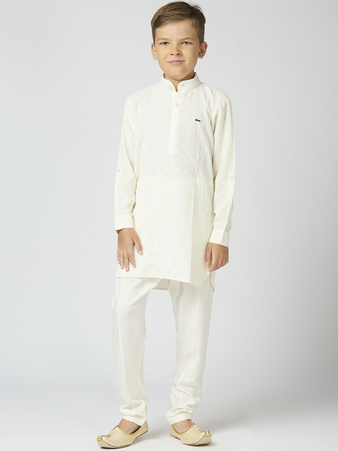 YK Boys Geometric Self Design Band Collar Regular Straight Kurta With Trouser, White
YK Boys Geometric Self Design Band Collar Regular Straight Kurta With Trouser, White