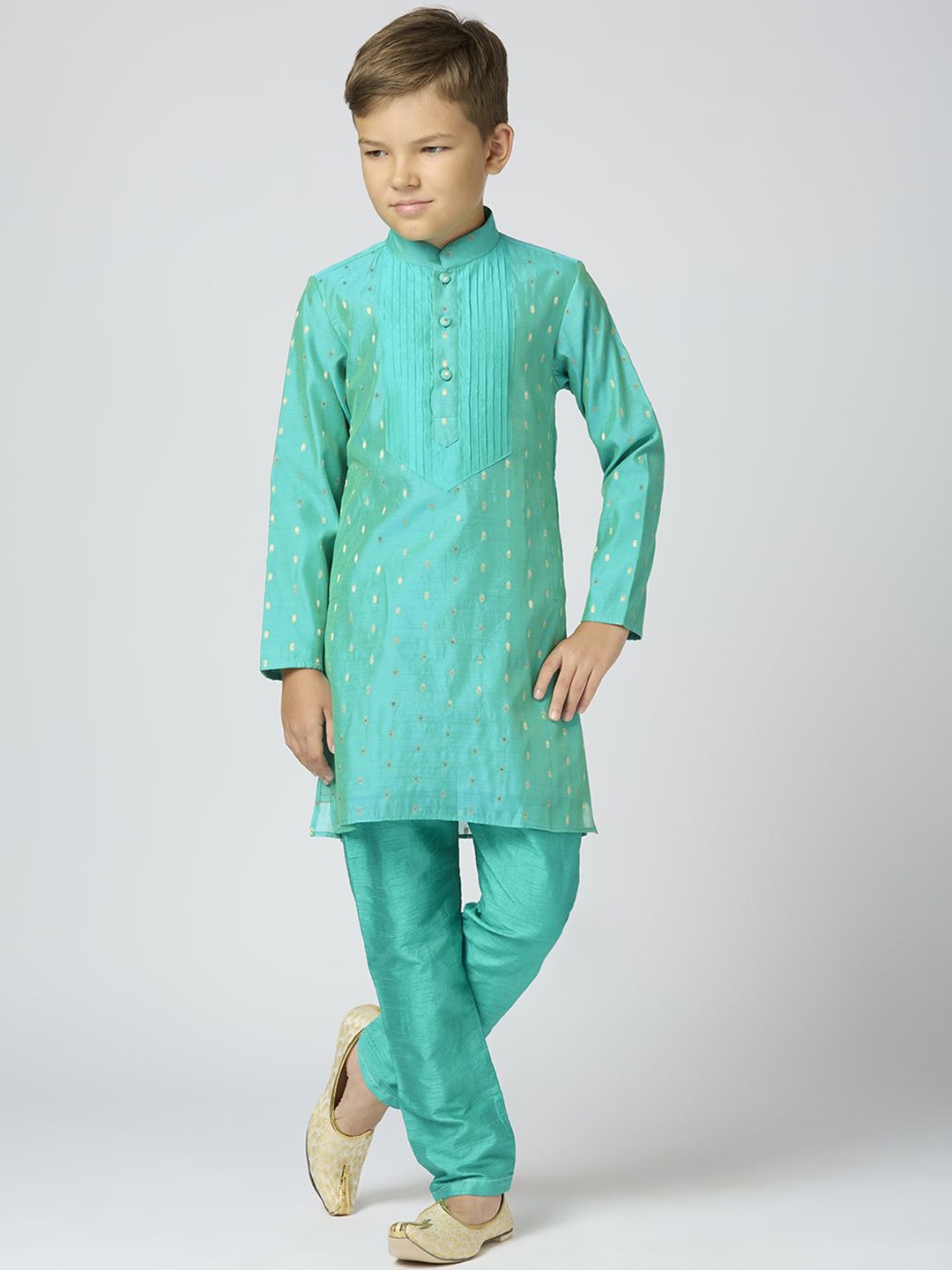 Sangria Boys Ethnic Motifs Woven Design Mandarin Collar Chanderi Cotton Kurta With Trouser, Sea green
Sangria Boys Ethnic Motifs Woven Design Mandarin Collar Chanderi Cotton Kurta With Trouser, Sea green