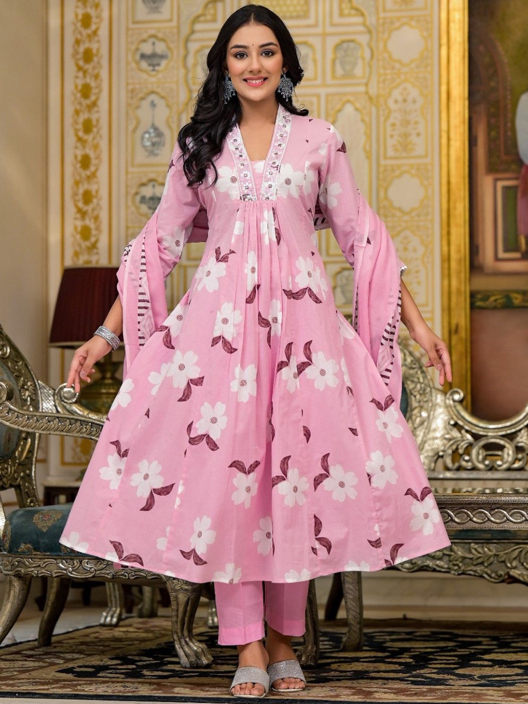 AUTUMN LANE Floral Printed Thread Work Pure Cotton Anarakali Kurta With Trousers & Dupatta, Pink
AUTUMN LANE Floral Printed Thread Work Pure Cotton Anarakali Kurta With Trousers & Dupatta, Pink