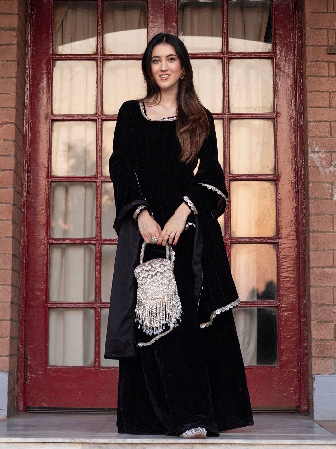 DIMPLE DESIGN STUDIO Round Neck Gotta Patti Velvet Kurta with Peplum Skirt & Dupatta, Black
DIMPLE DESIGN STUDIO Round Neck Gotta Patti Velvet Kurta with Peplum Skirt & Dupatta, Black