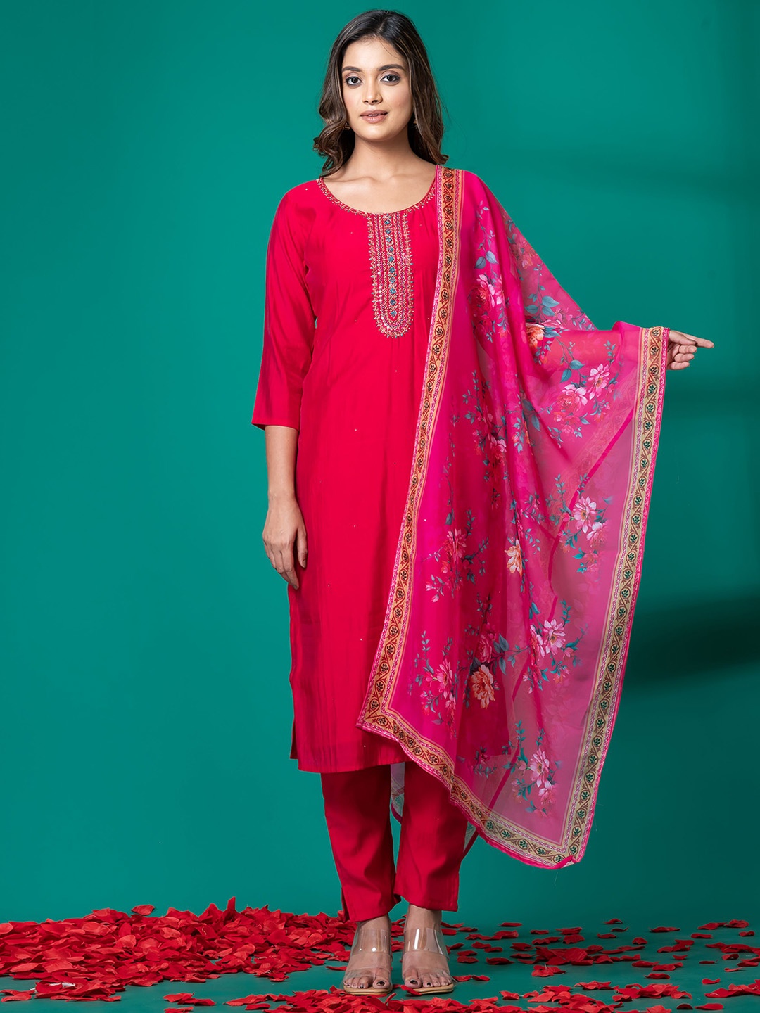 SHREE BALAJI Floral Embroidered Regular Straight Kurta With Trouser With Dupatta, Pink
SHREE BALAJI Floral Embroidered Regular Straight Kurta With Trouser With Dupatta, Pink