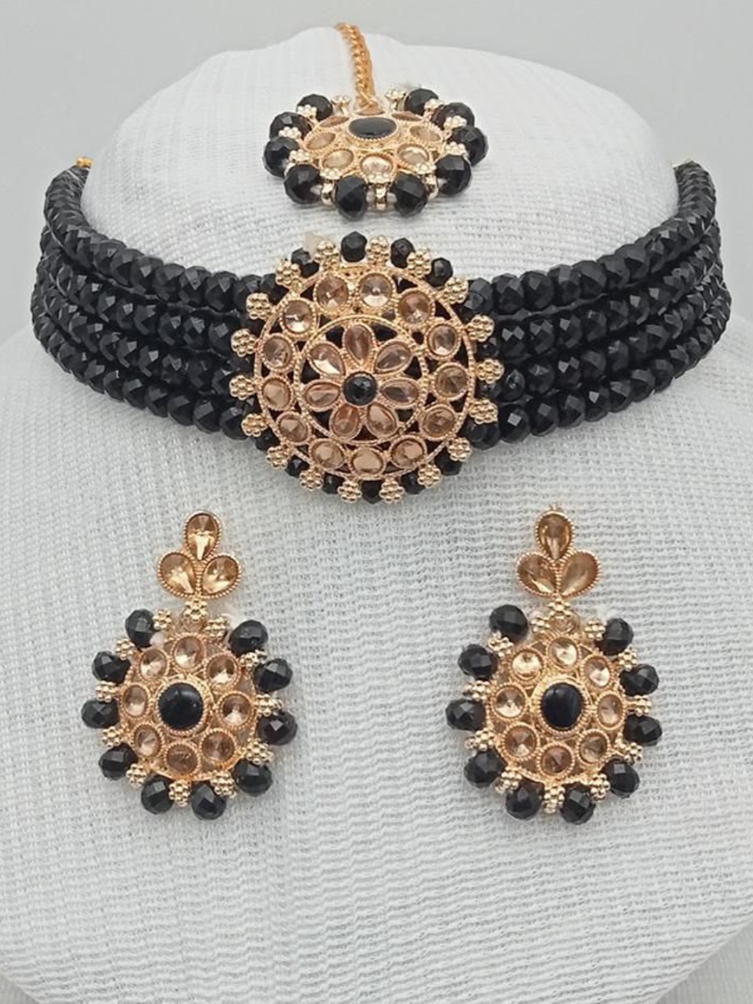 JMBW INTERNATIONAL Gold-Plated Beaded Stone-Studded Necklace With Earrings & Maang Tikka, Black
JMBW INTERNATIONAL Gold-Plated Beaded Stone-Studded Necklace With Earrings & Maang Tikka, Black