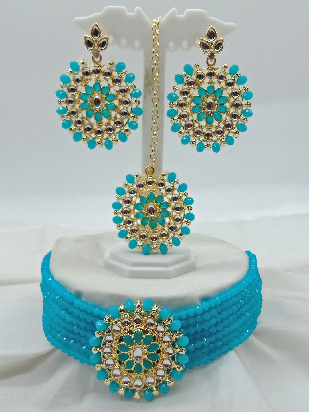 JMBW INTERNATIONAL Gold-Plated Necklace With Earrings and Mangtika Jewellery Set, Turquoise blue
JMBW INTERNATIONAL Gold-Plated Necklace With Earrings and Mangtika Jewellery Set, Turquoise blue
